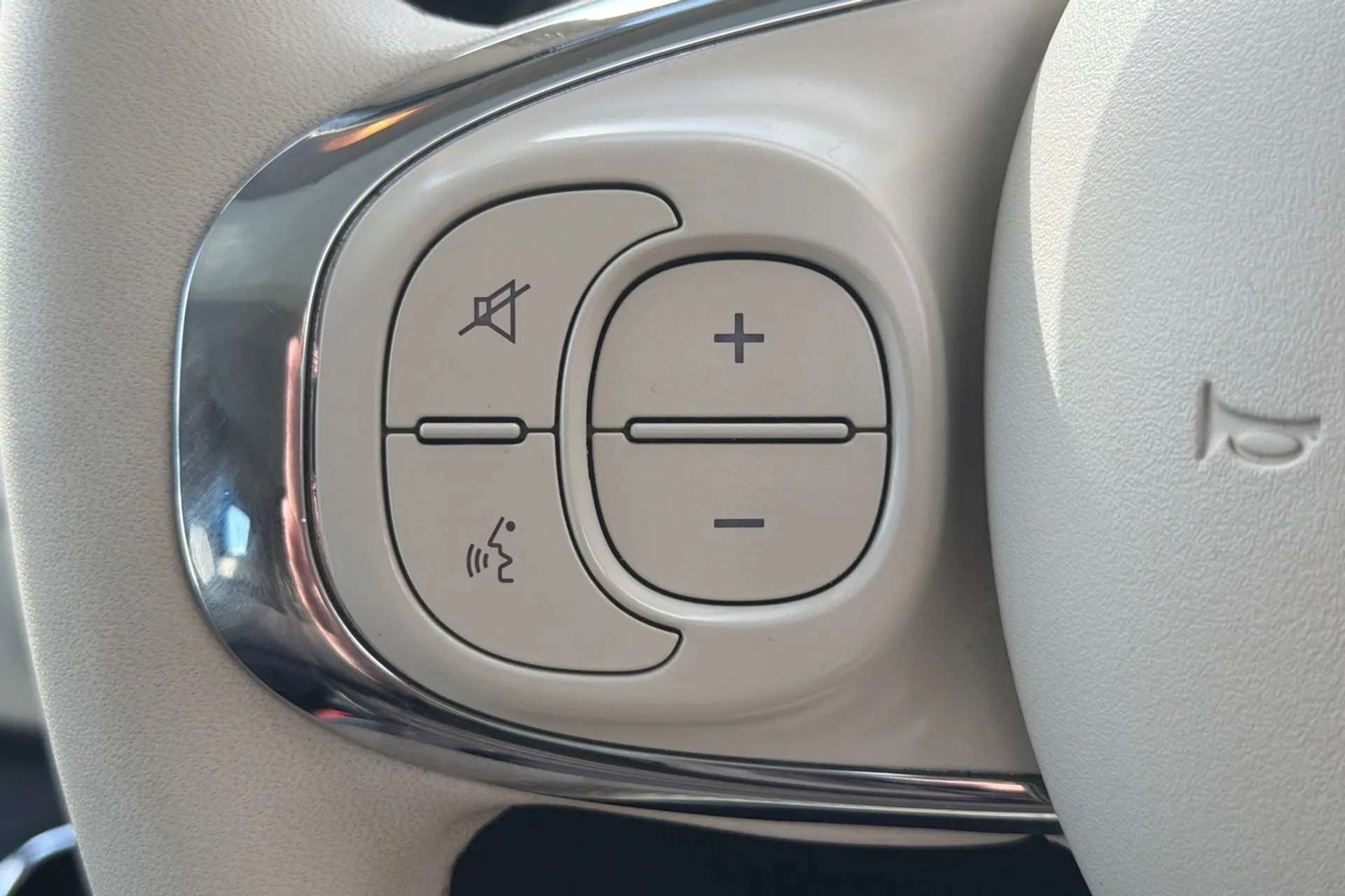 2021 FIAT 500 2021 FIAT 500