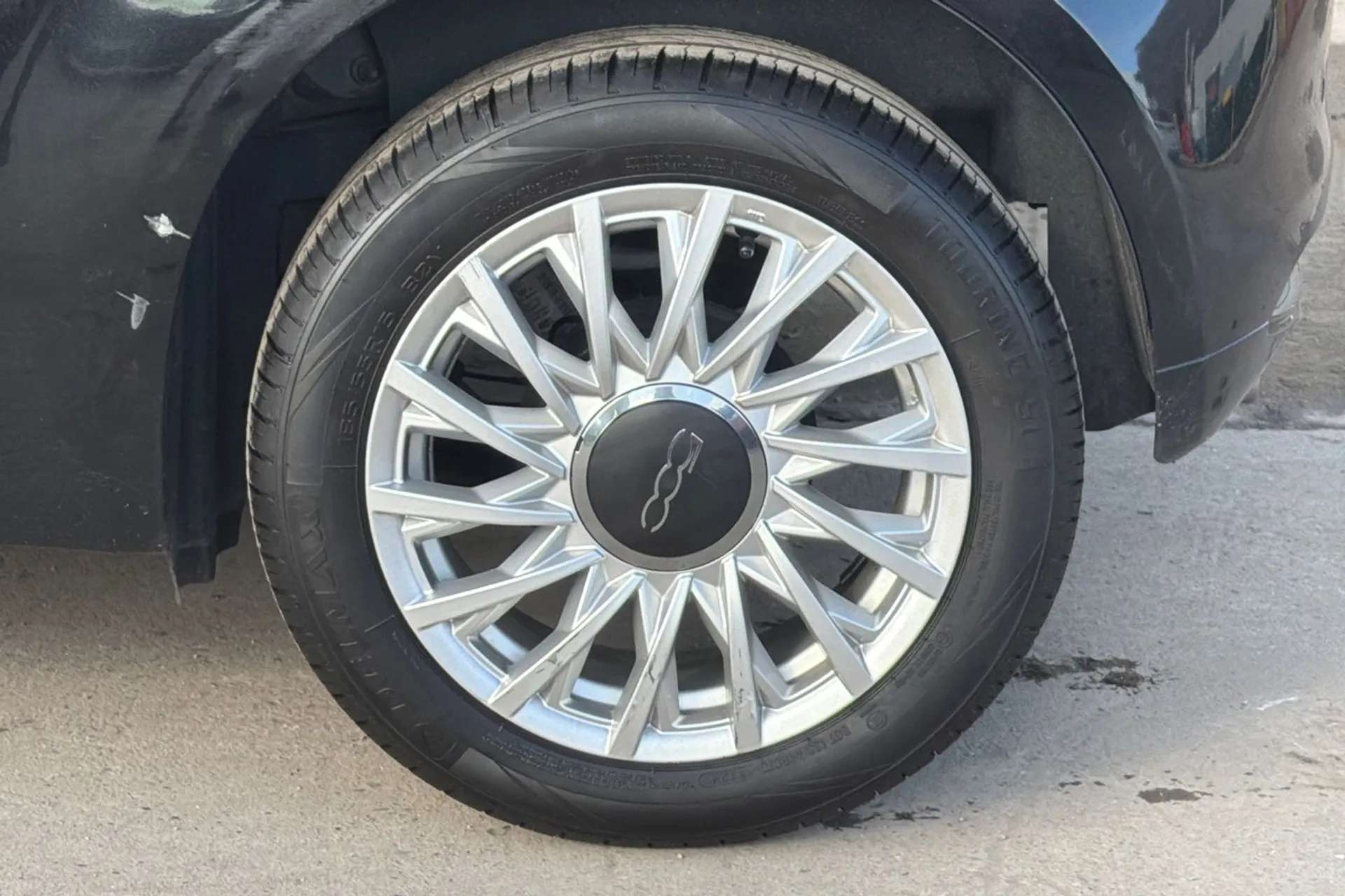 2021 FIAT 500 2021 FIAT 500