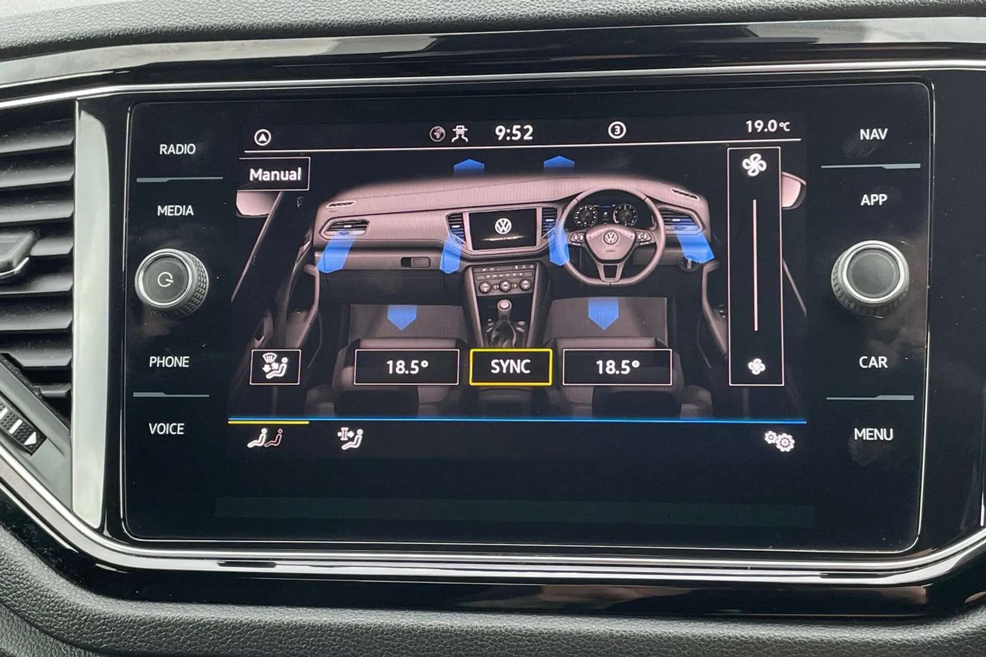 2021 VOLKSWAGEN T-ROC 2021 VOLKSWAGEN T-ROC