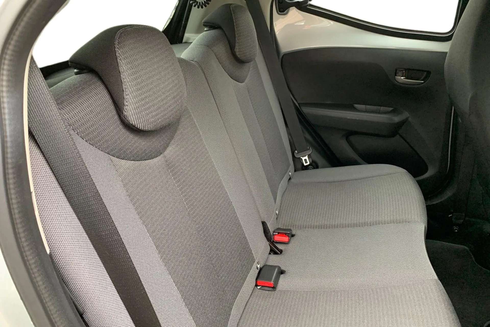 2021 TOYOTA AYGO 2021 TOYOTA AYGO