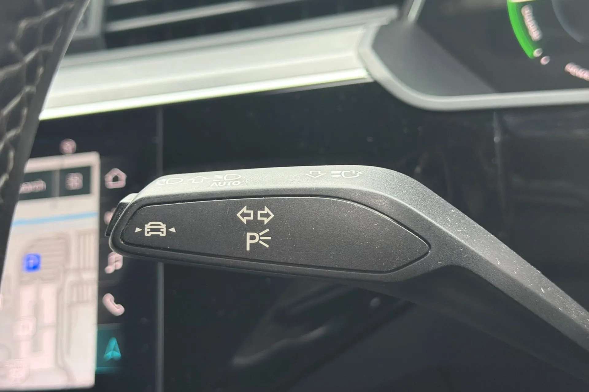 2022 AUDI E-TRON 2022 AUDI E-TRON