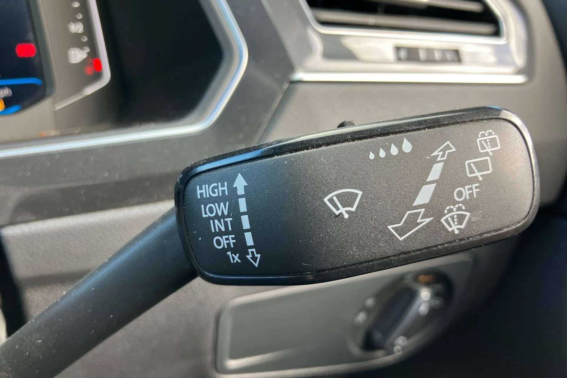 2023 VOLKSWAGEN TIGUAN 2023 VOLKSWAGEN TIGUAN