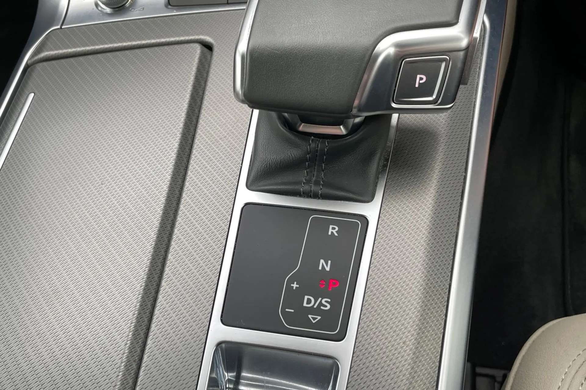 2021 AUDI A6 2021 AUDI A6