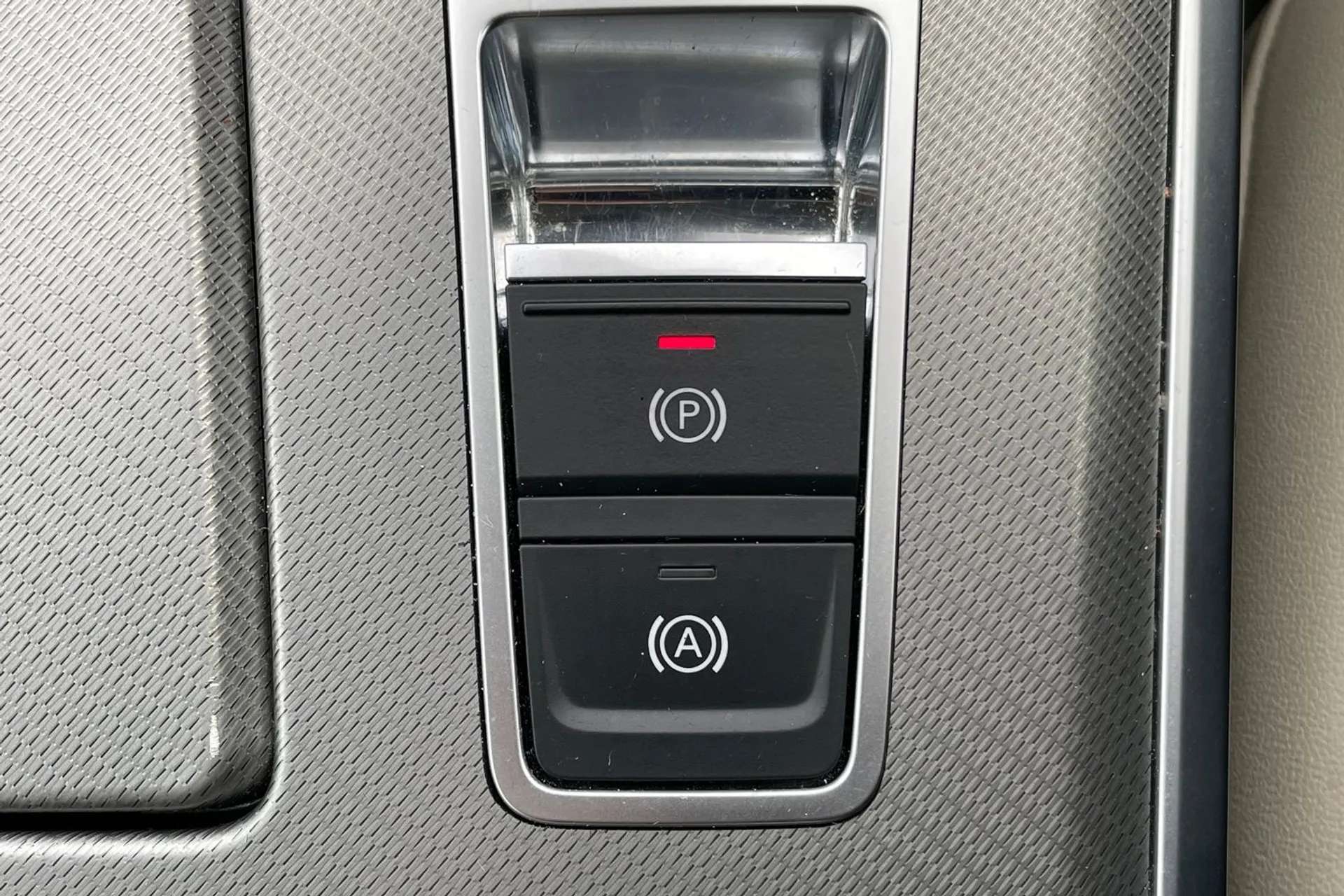 2021 AUDI A6 2021 AUDI A6