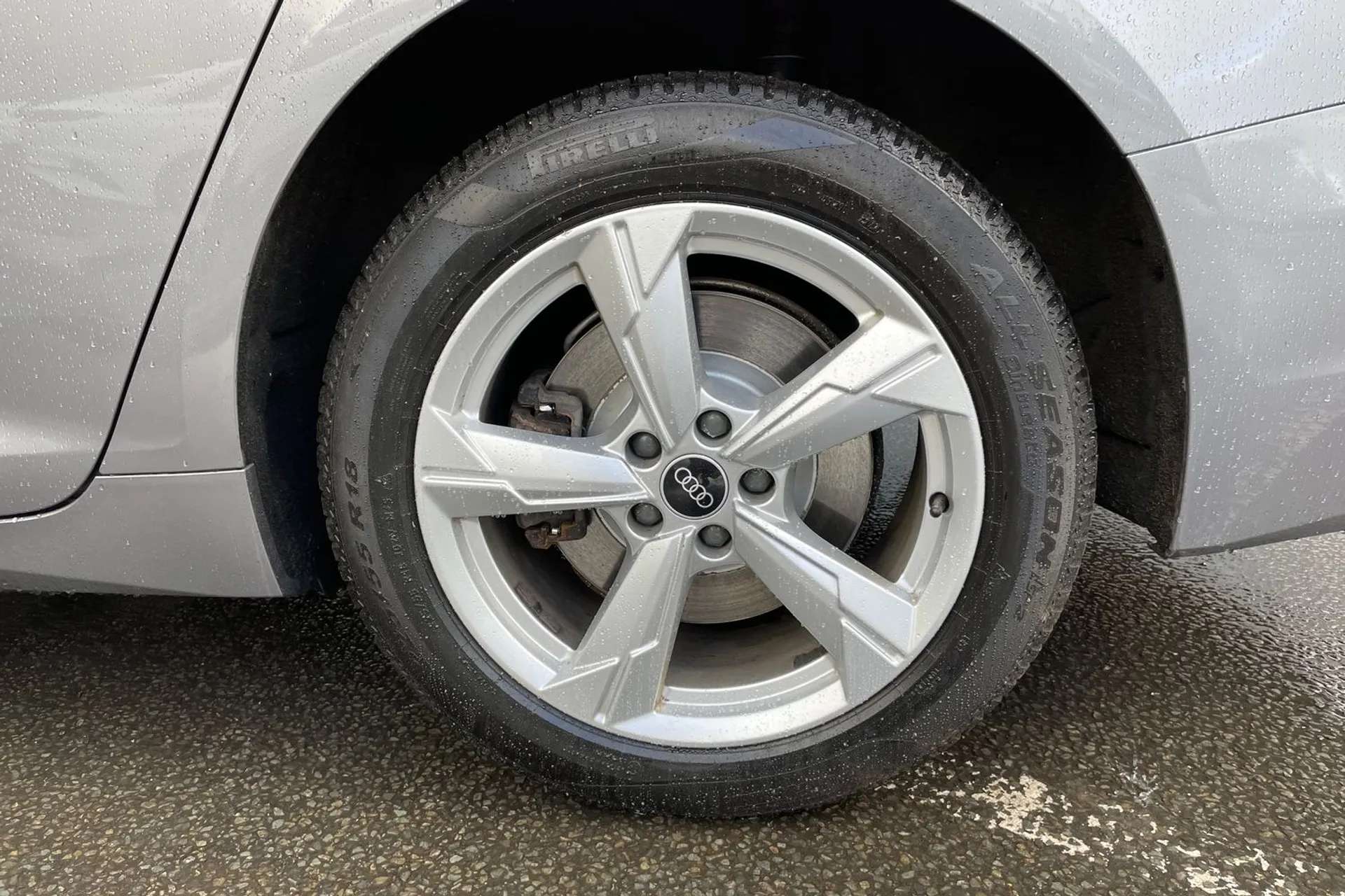 2021 AUDI A6 2021 AUDI A6
