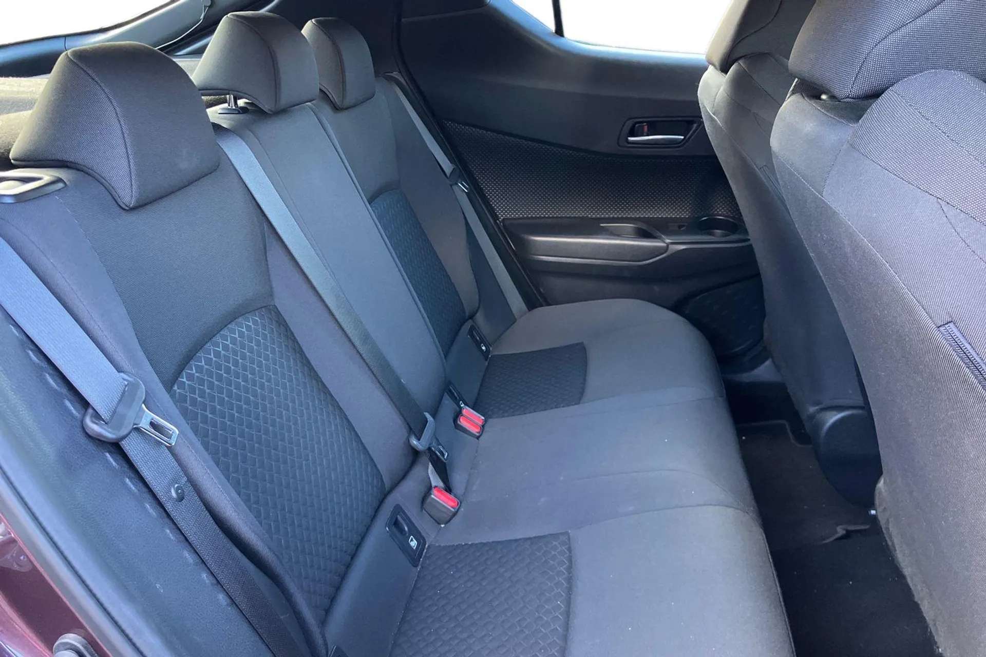 2023 TOYOTA C-HR 2023 TOYOTA C-HR