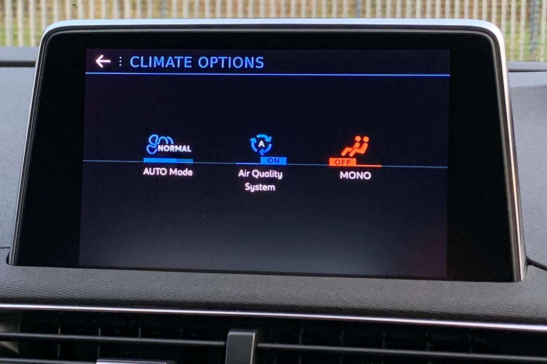 2020 PEUGEOT 3008 2020 PEUGEOT 3008