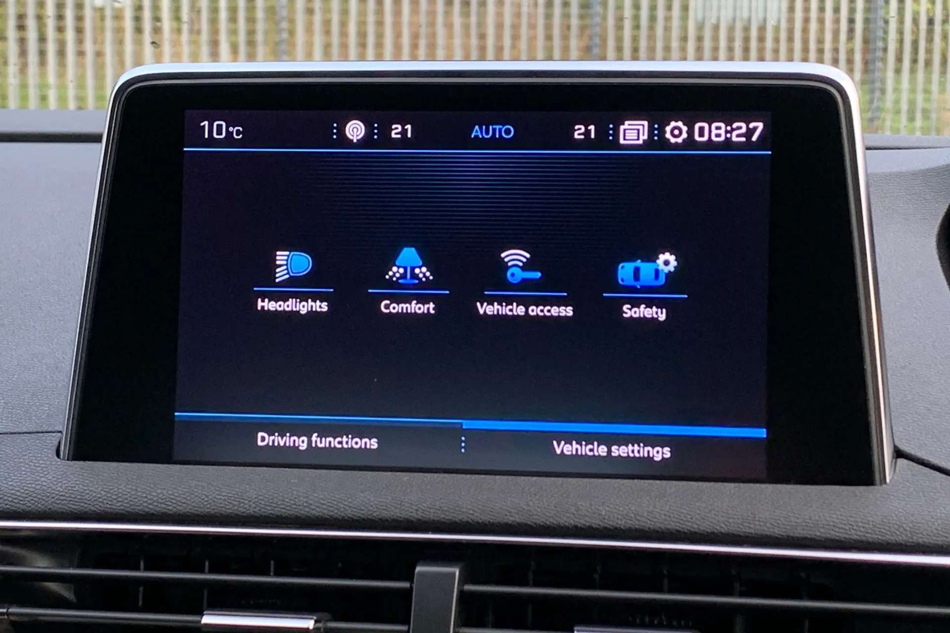 2020 PEUGEOT 3008 2020 PEUGEOT 3008