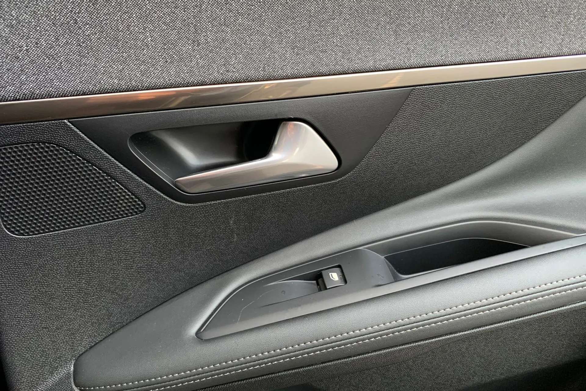2020 PEUGEOT 3008 2020 PEUGEOT 3008