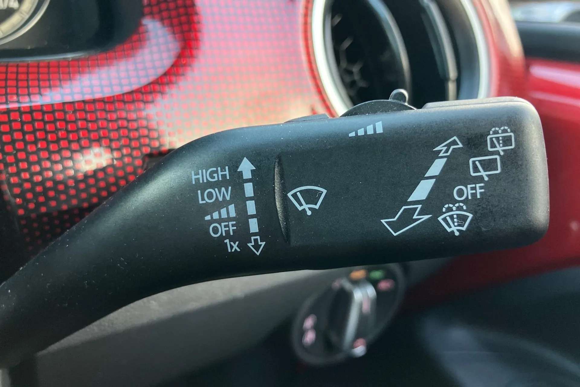 2022 VOLKSWAGEN UP 2022 VOLKSWAGEN UP