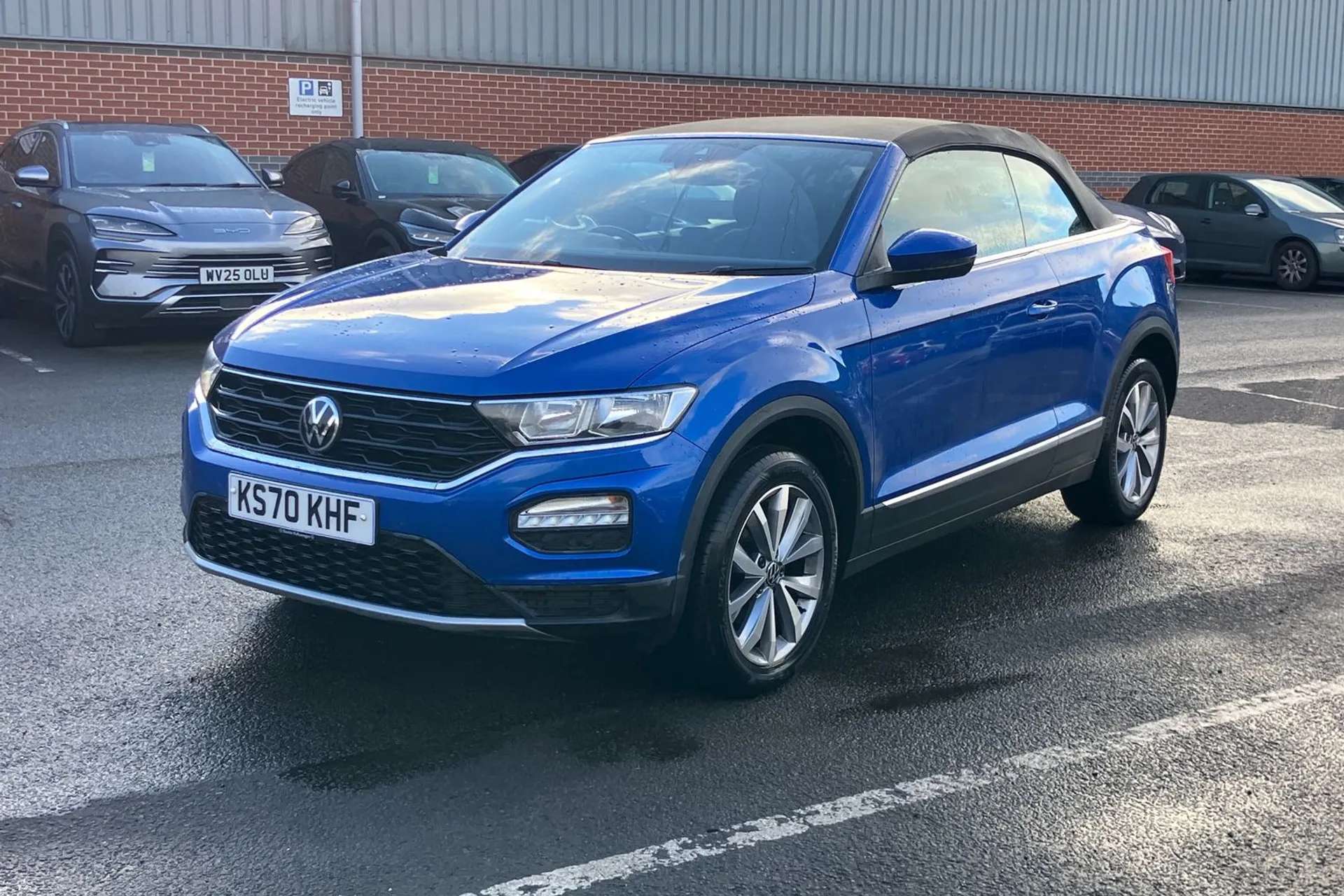 2021 VOLKSWAGEN T-ROC 2021 VOLKSWAGEN T-ROC