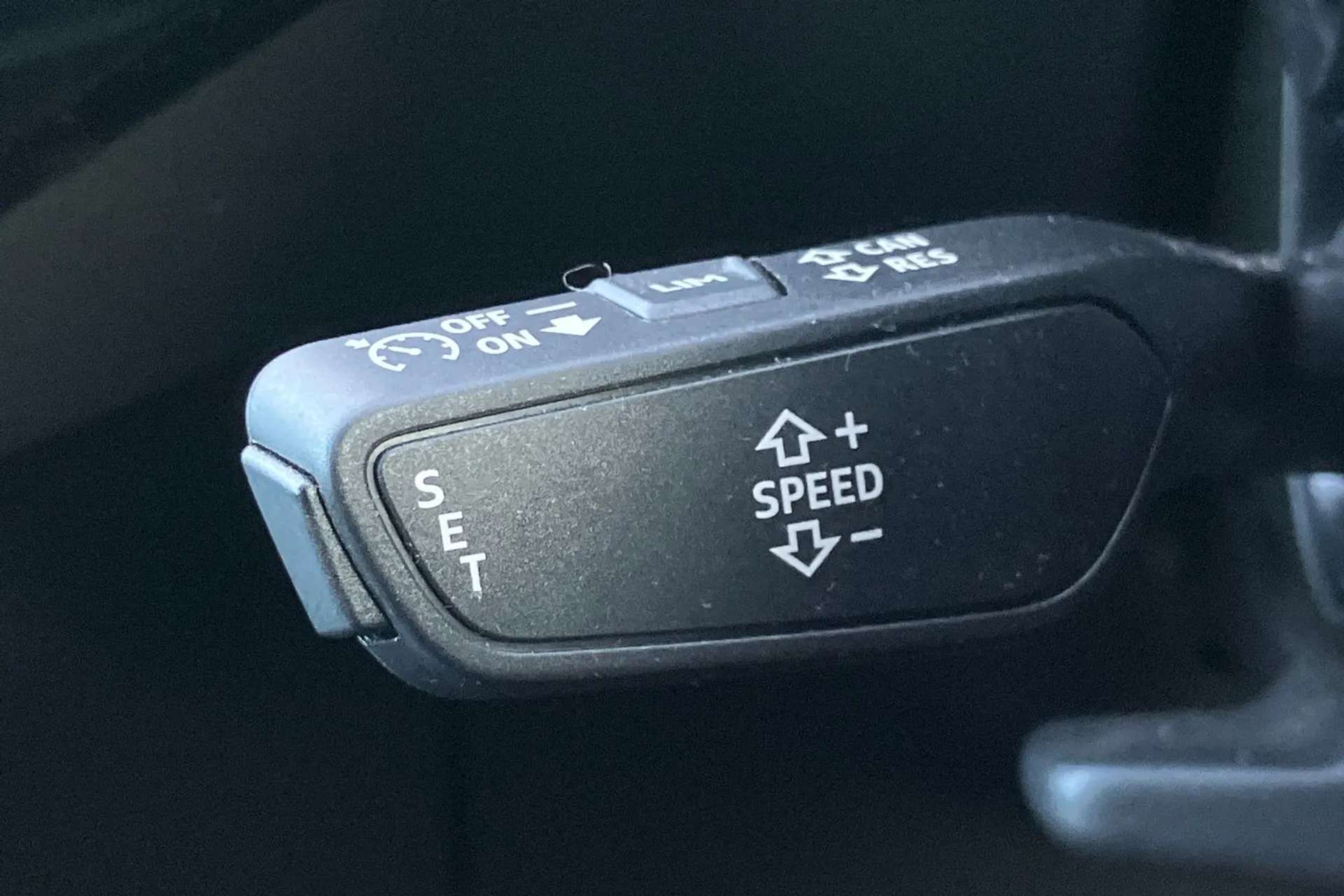 2023 AUDI Q8 2023 AUDI Q8