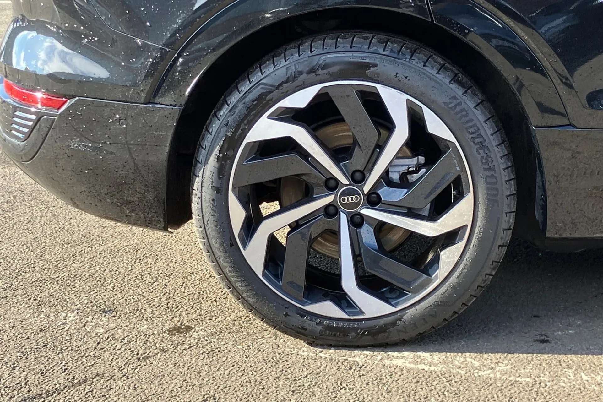 2023 AUDI Q8 2023 AUDI Q8