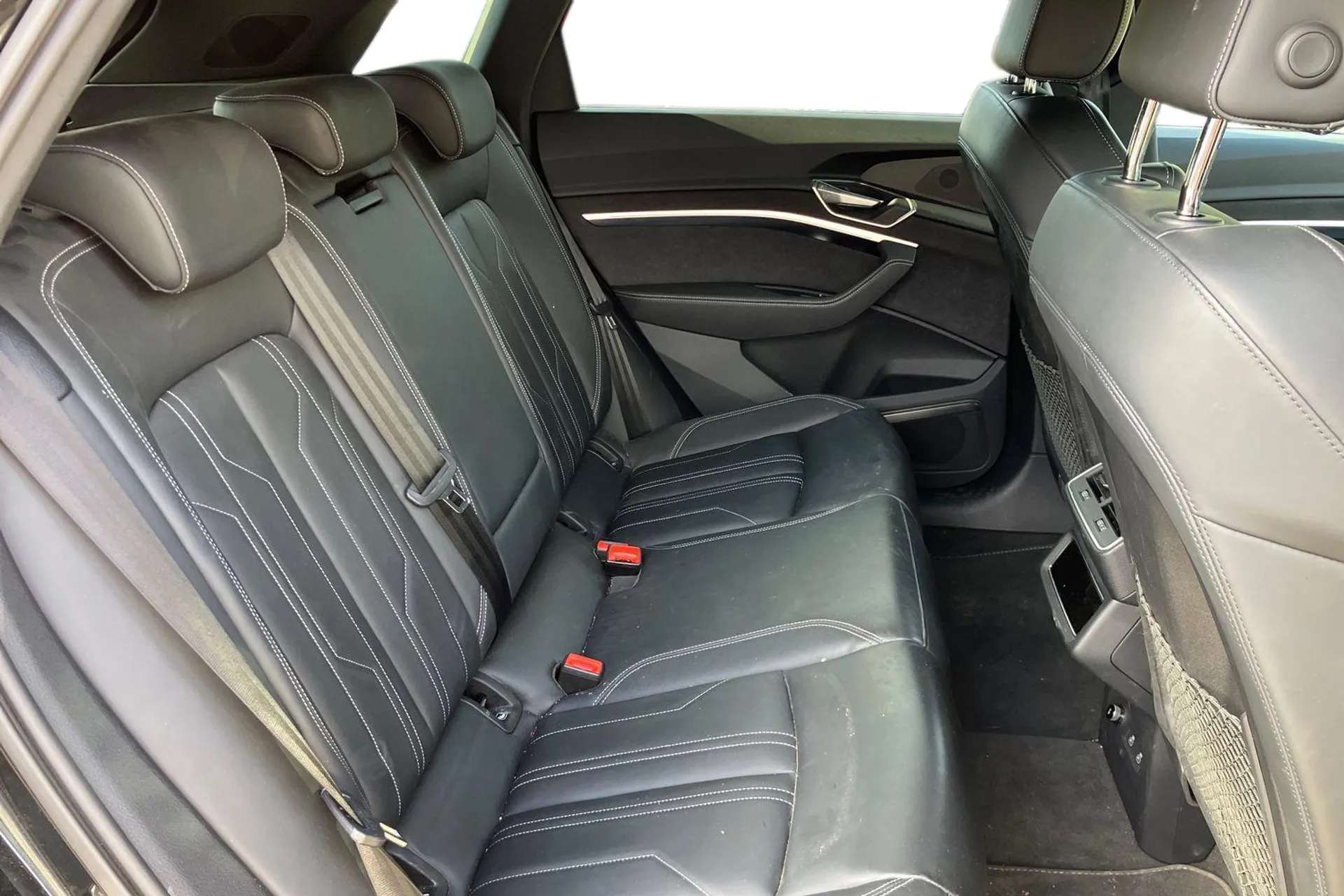 2023 AUDI Q8 2023 AUDI Q8