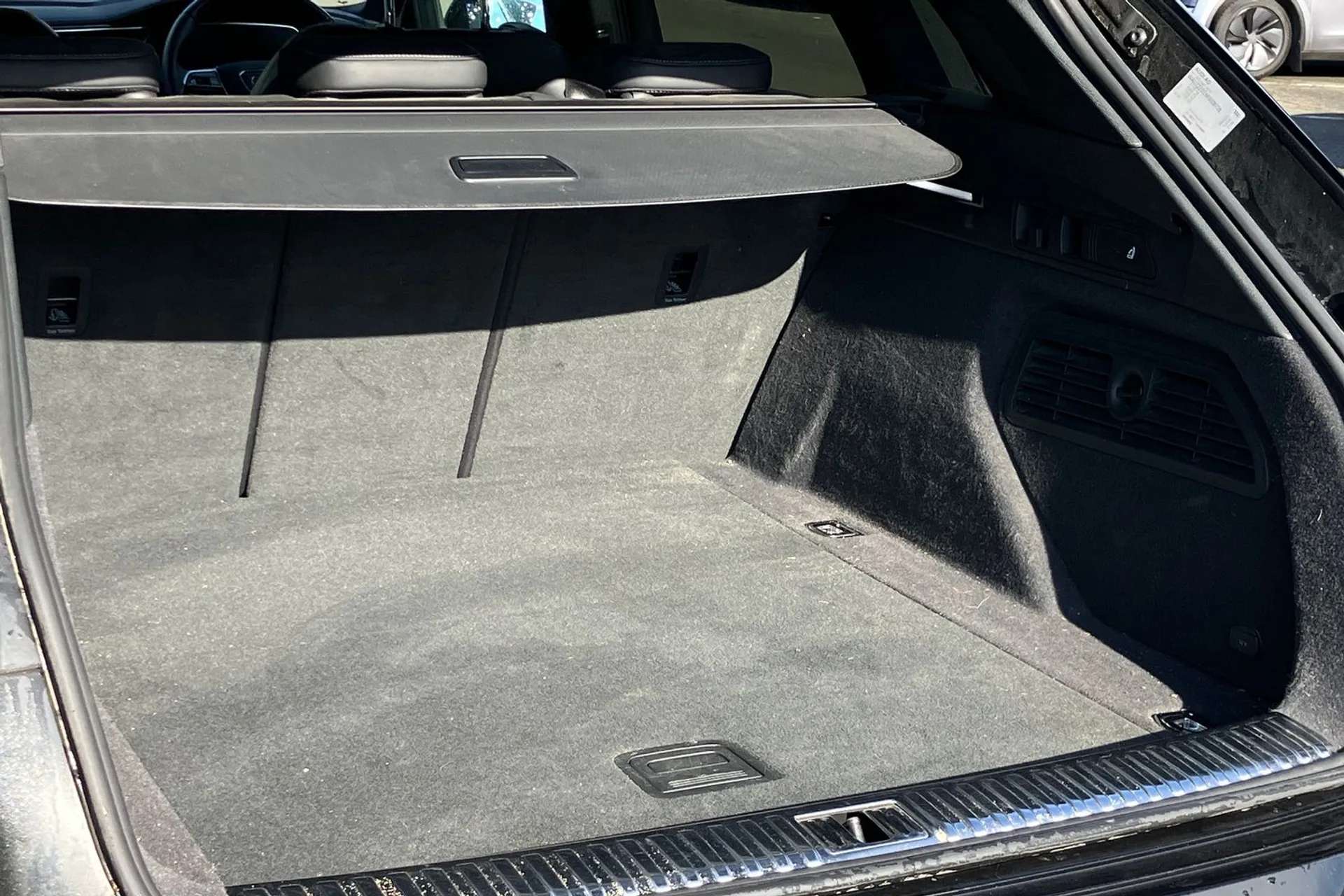 2023 AUDI Q8 2023 AUDI Q8