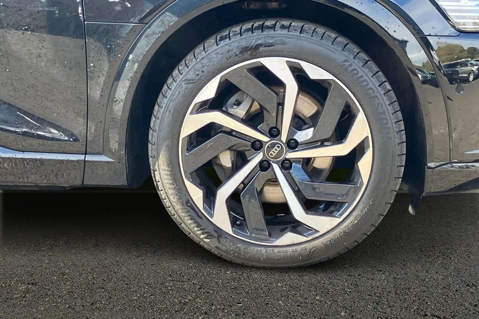2023 AUDI Q8 2023 AUDI Q8
