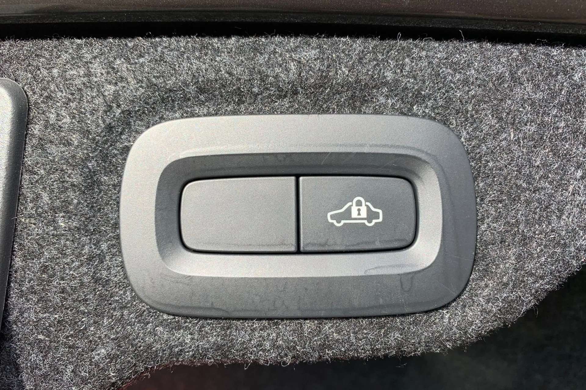 2020 VOLVO S60 2020 VOLVO S60