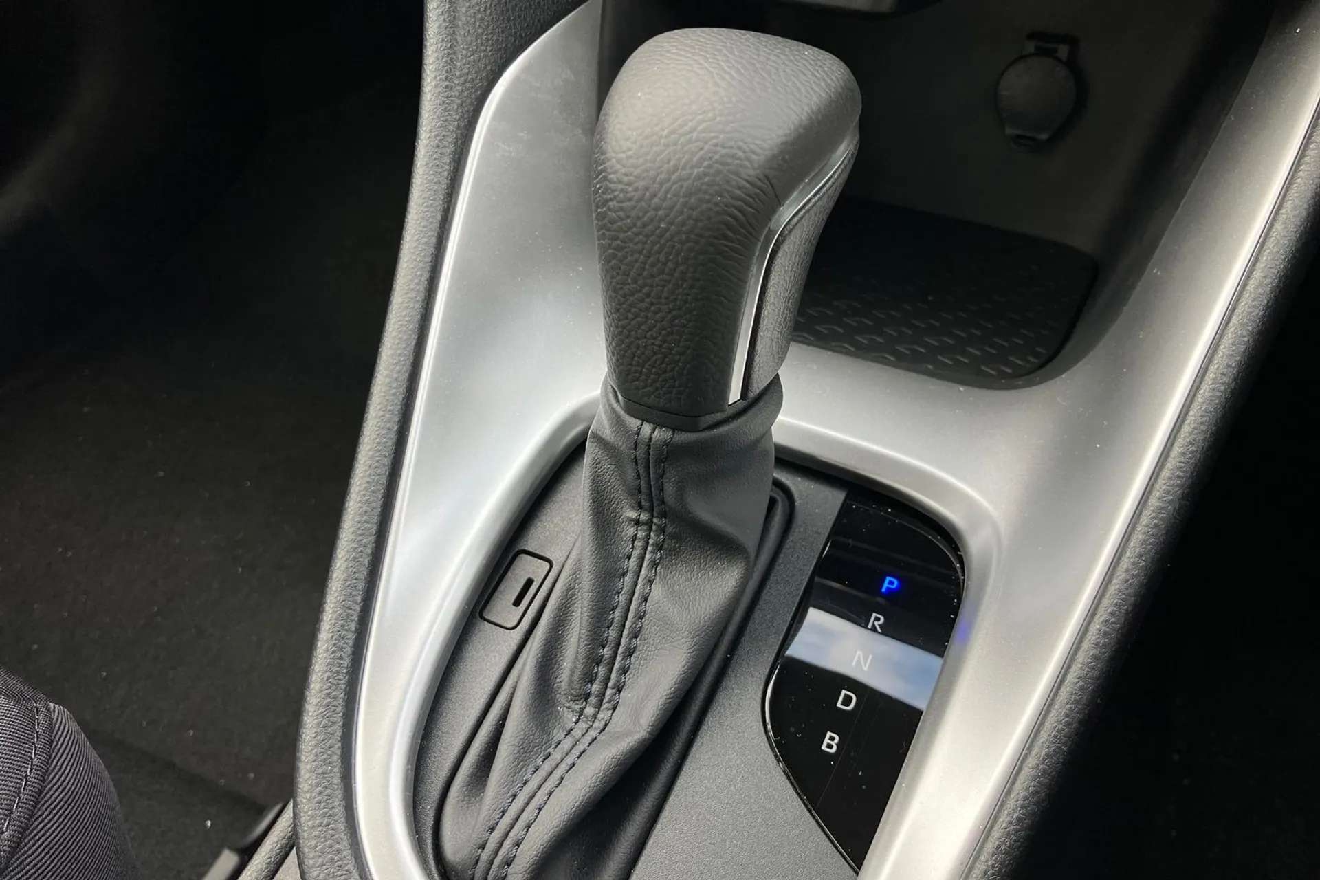 2026 MAZDA 2 HYBRID 2026 MAZDA 2 HYBRID