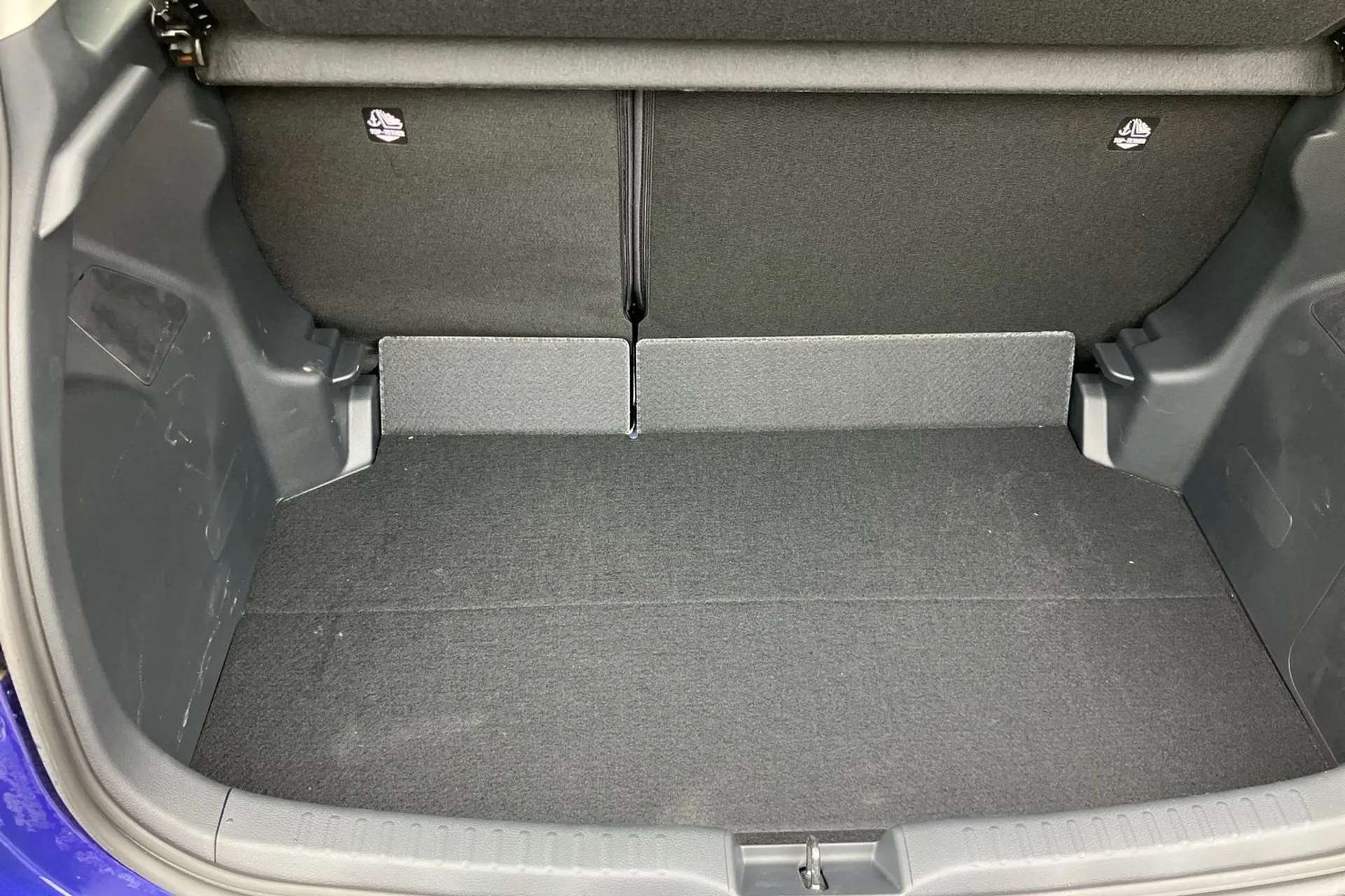 2026 MAZDA 2 HYBRID 2026 MAZDA 2 HYBRID