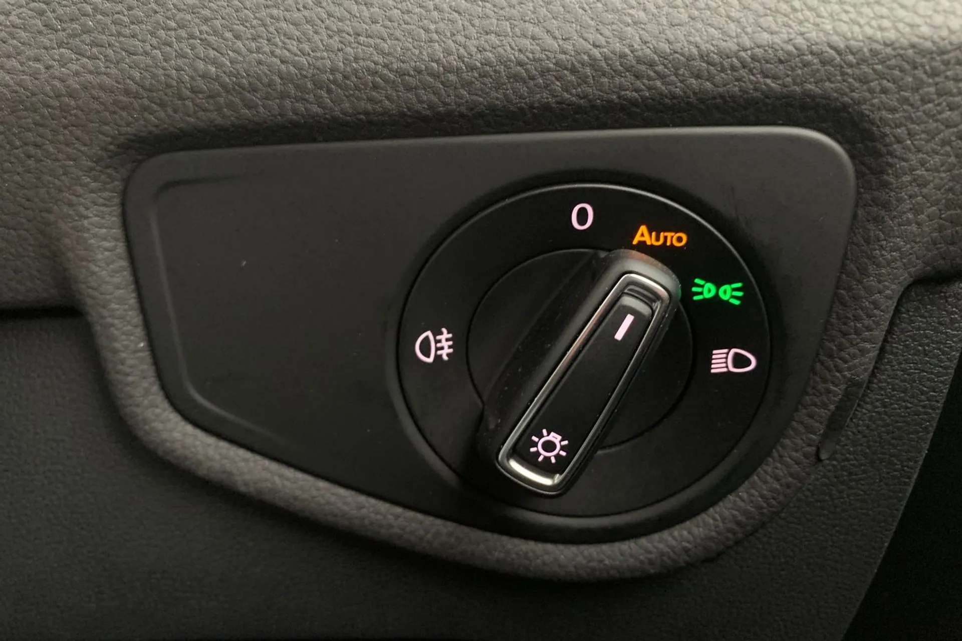 2022 VOLKSWAGEN TOURAN 2022 VOLKSWAGEN TOURAN