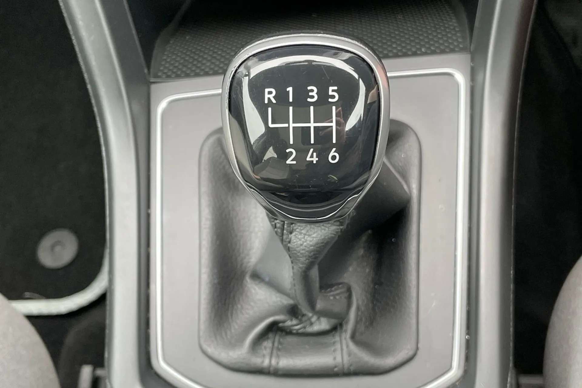 2021 VOLKSWAGEN TOURAN 2021 VOLKSWAGEN TOURAN