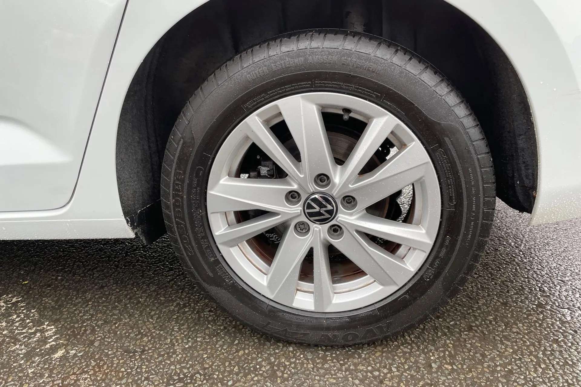 2021 VOLKSWAGEN TOURAN 2021 VOLKSWAGEN TOURAN