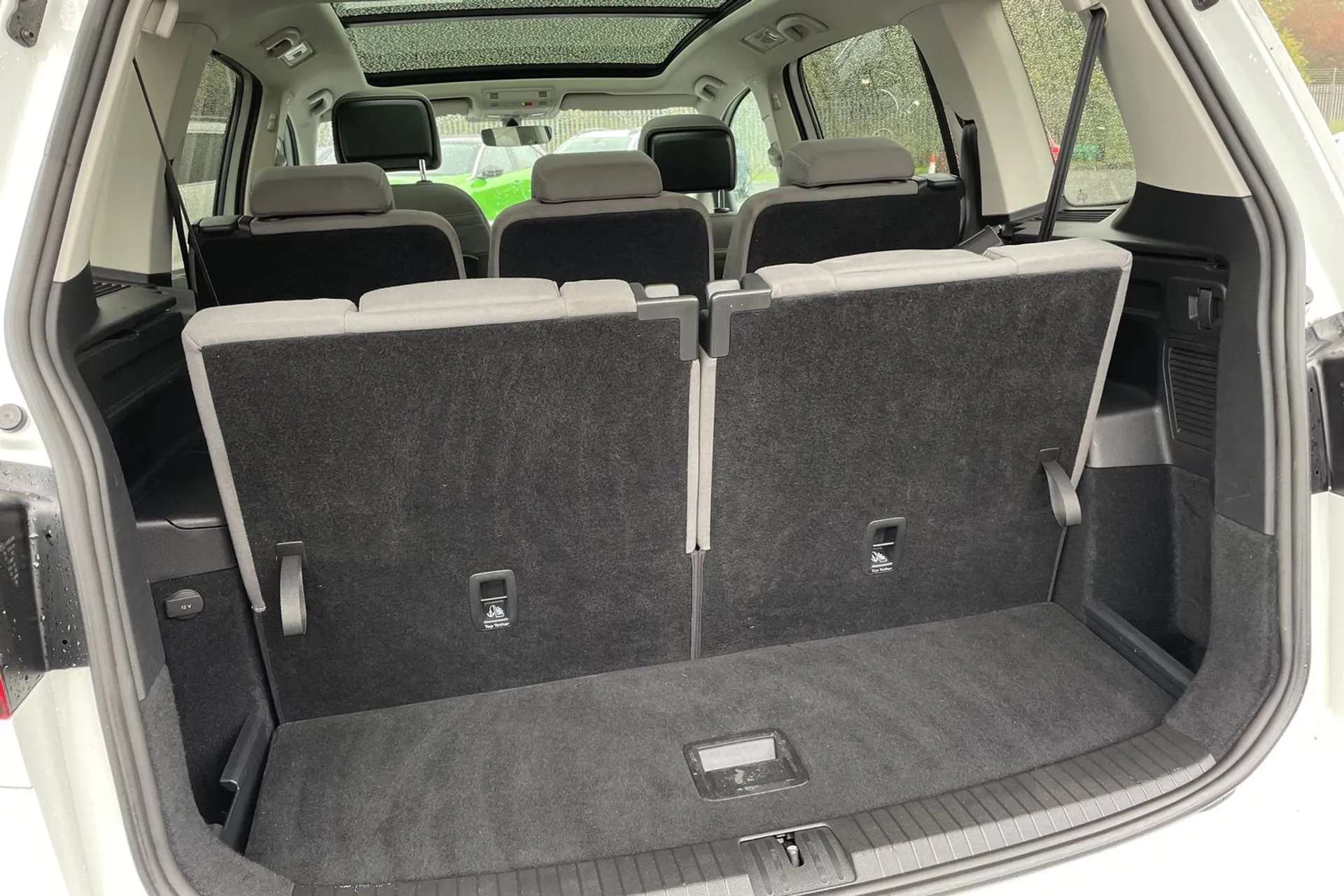 2021 VOLKSWAGEN TOURAN 2021 VOLKSWAGEN TOURAN