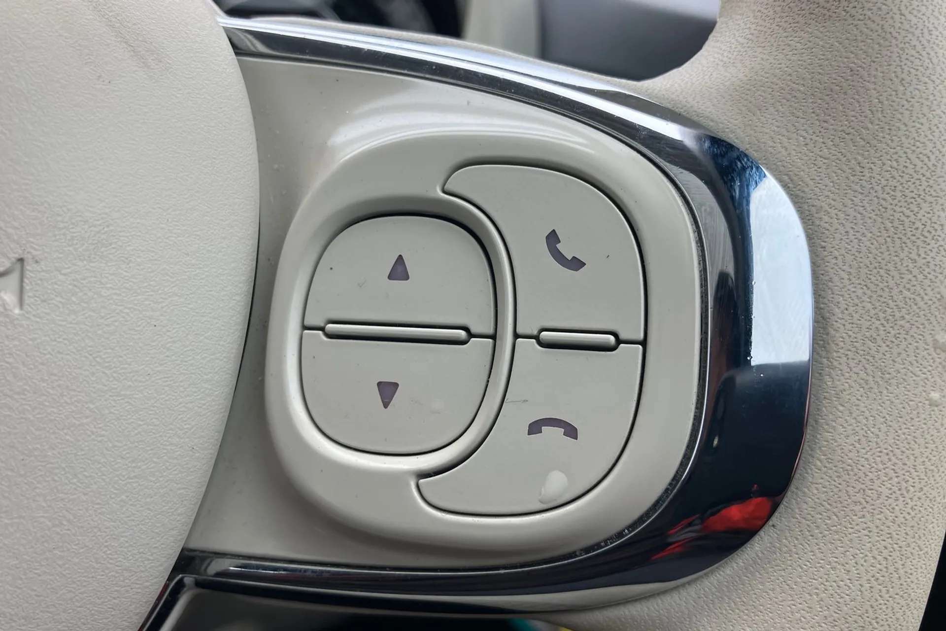 2023 FIAT 500 2023 FIAT 500