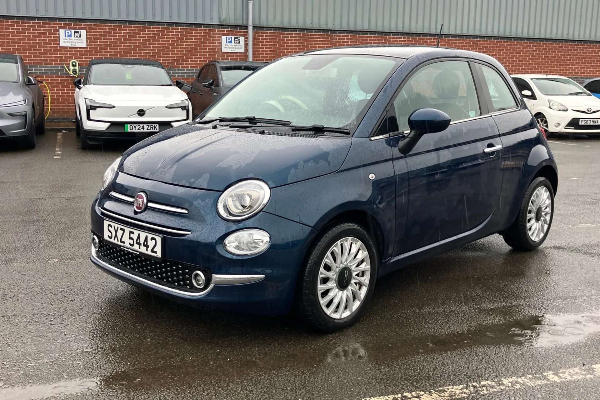 2023 FIAT 500 2023 FIAT 500