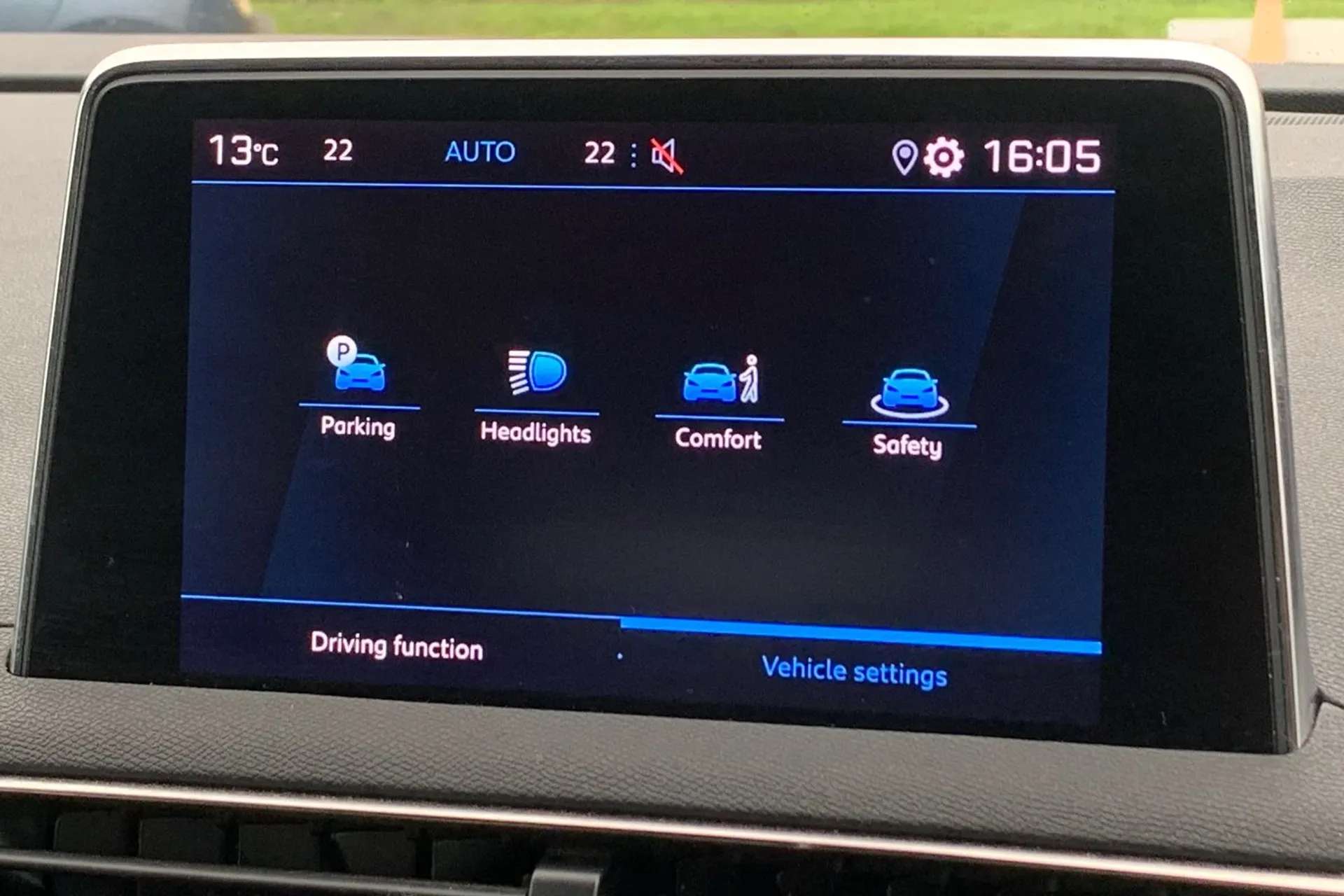 2023 PEUGEOT 3008 2023 PEUGEOT 3008