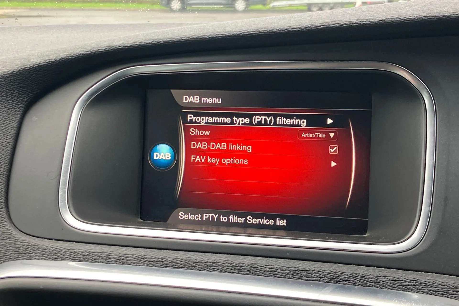 2017 VOLVO V40 2017 VOLVO V40