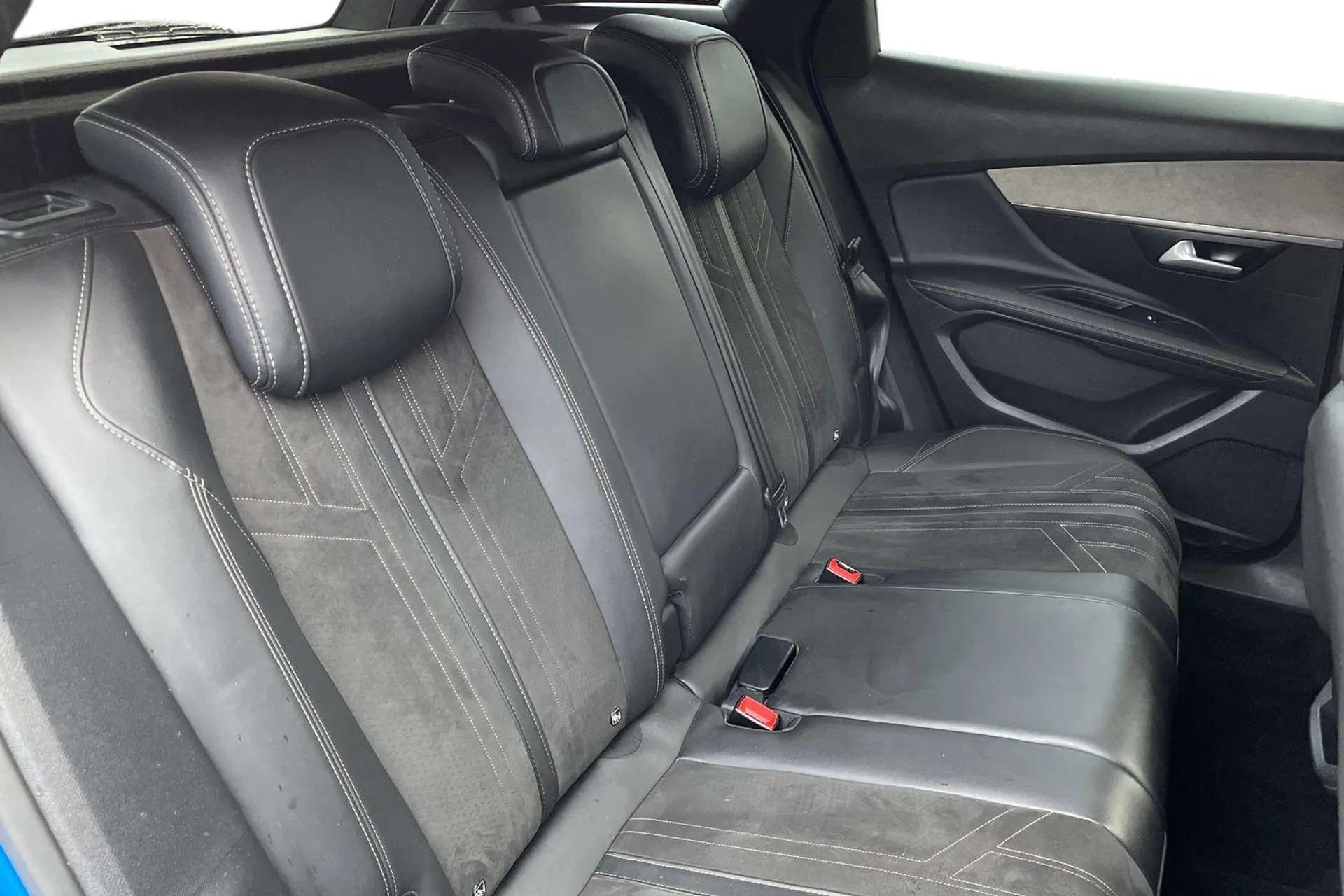 2021 PEUGEOT 3008 2021 PEUGEOT 3008