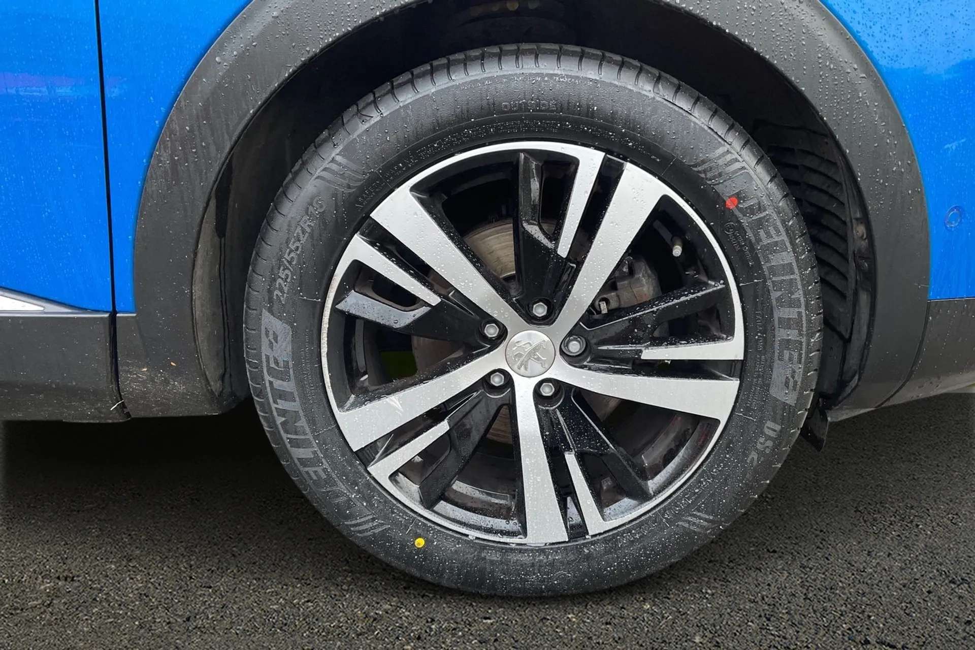 2021 PEUGEOT 3008 2021 PEUGEOT 3008