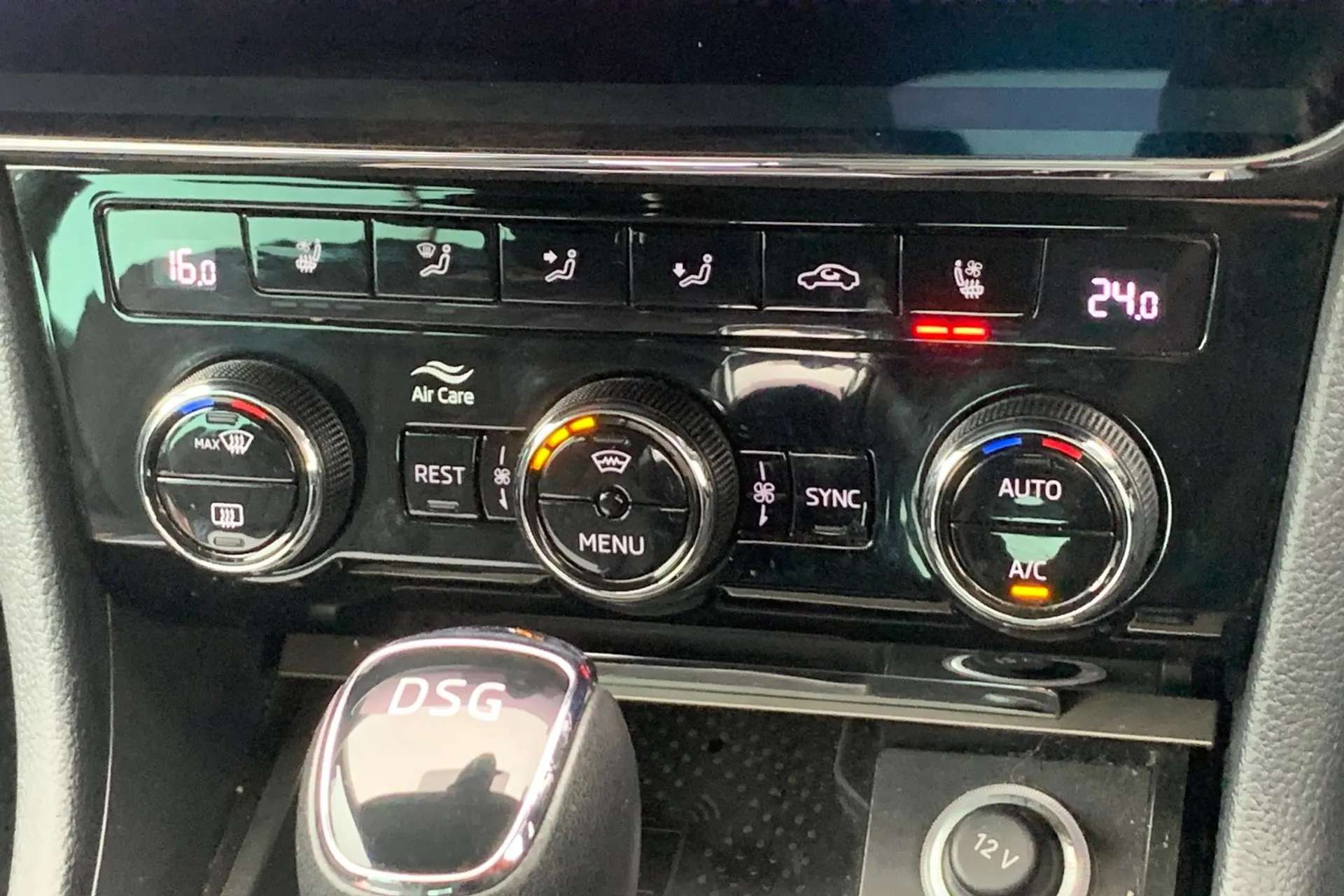 2020 SKODA SUPERB 2020 SKODA SUPERB