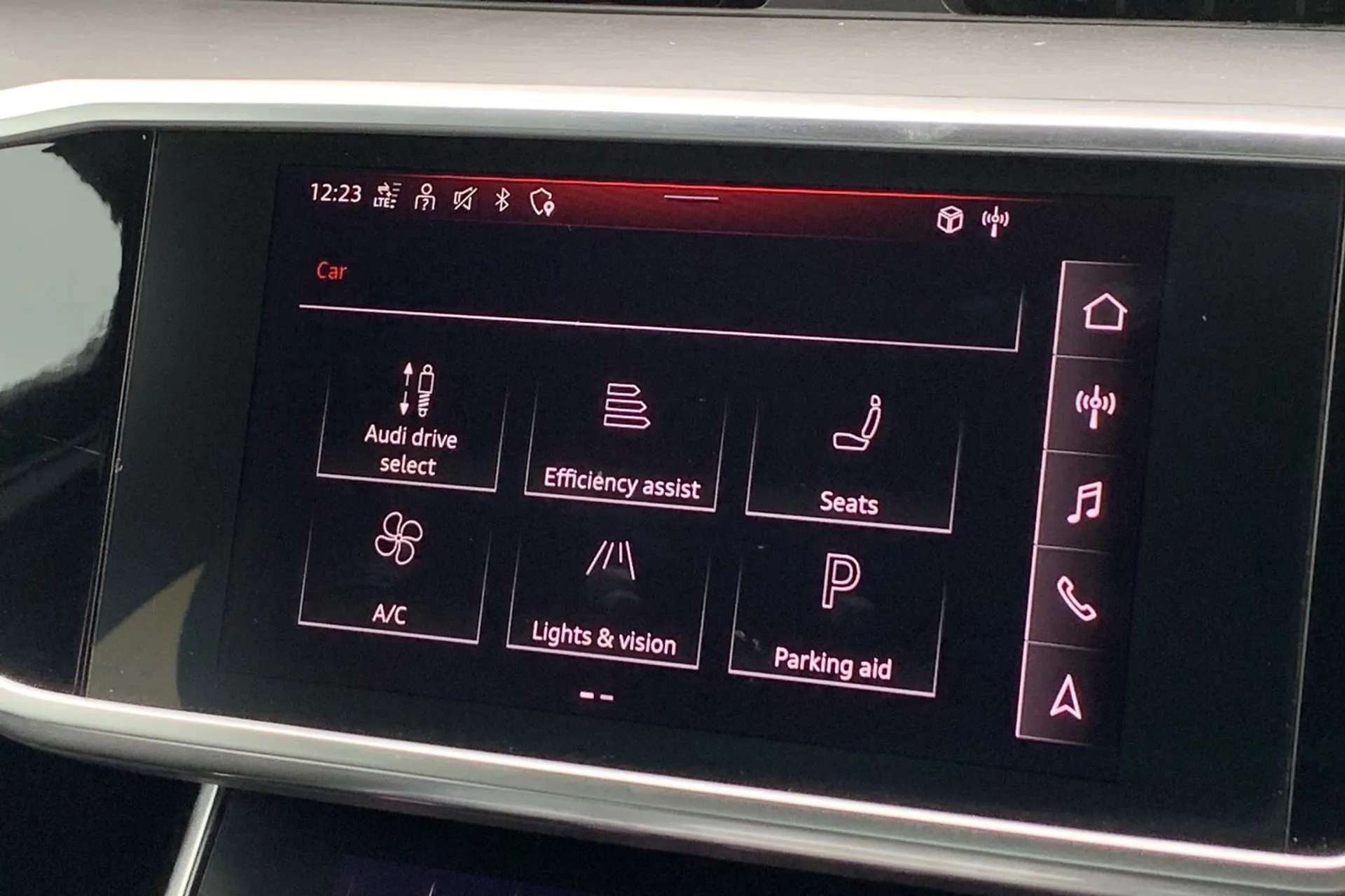 2021 AUDI A6 2021 AUDI A6