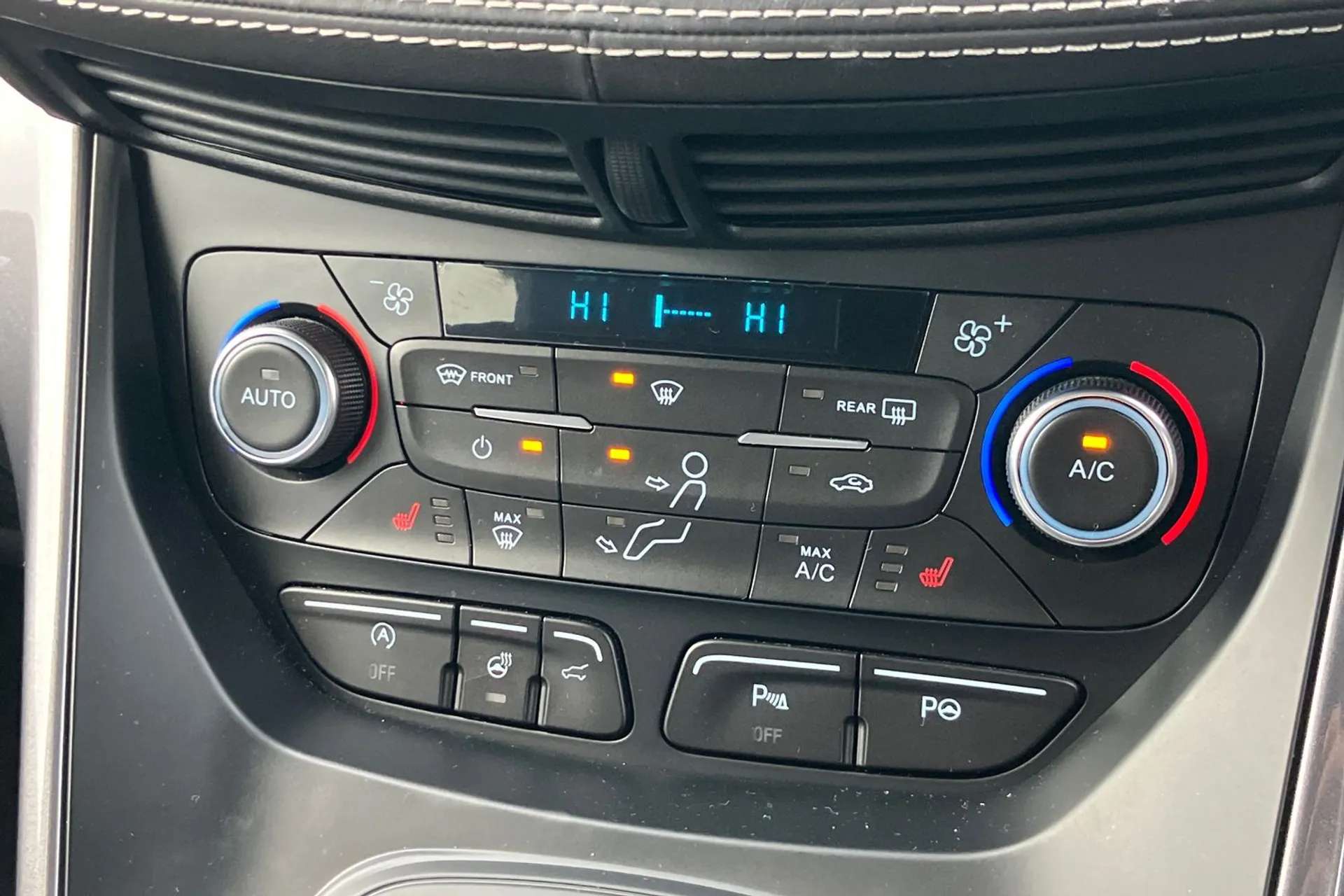 2019 FORD KUGA VIGNALE 2019 FORD KUGA VIGNALE
