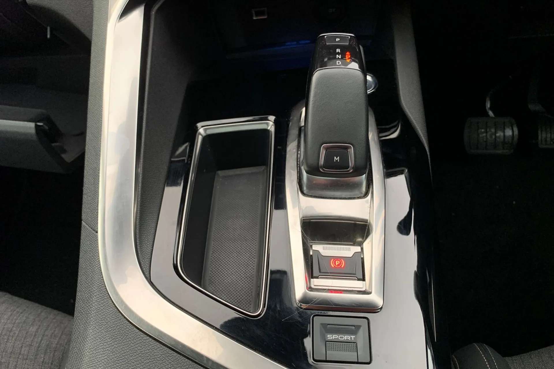 2020 PEUGEOT 3008 2020 PEUGEOT 3008