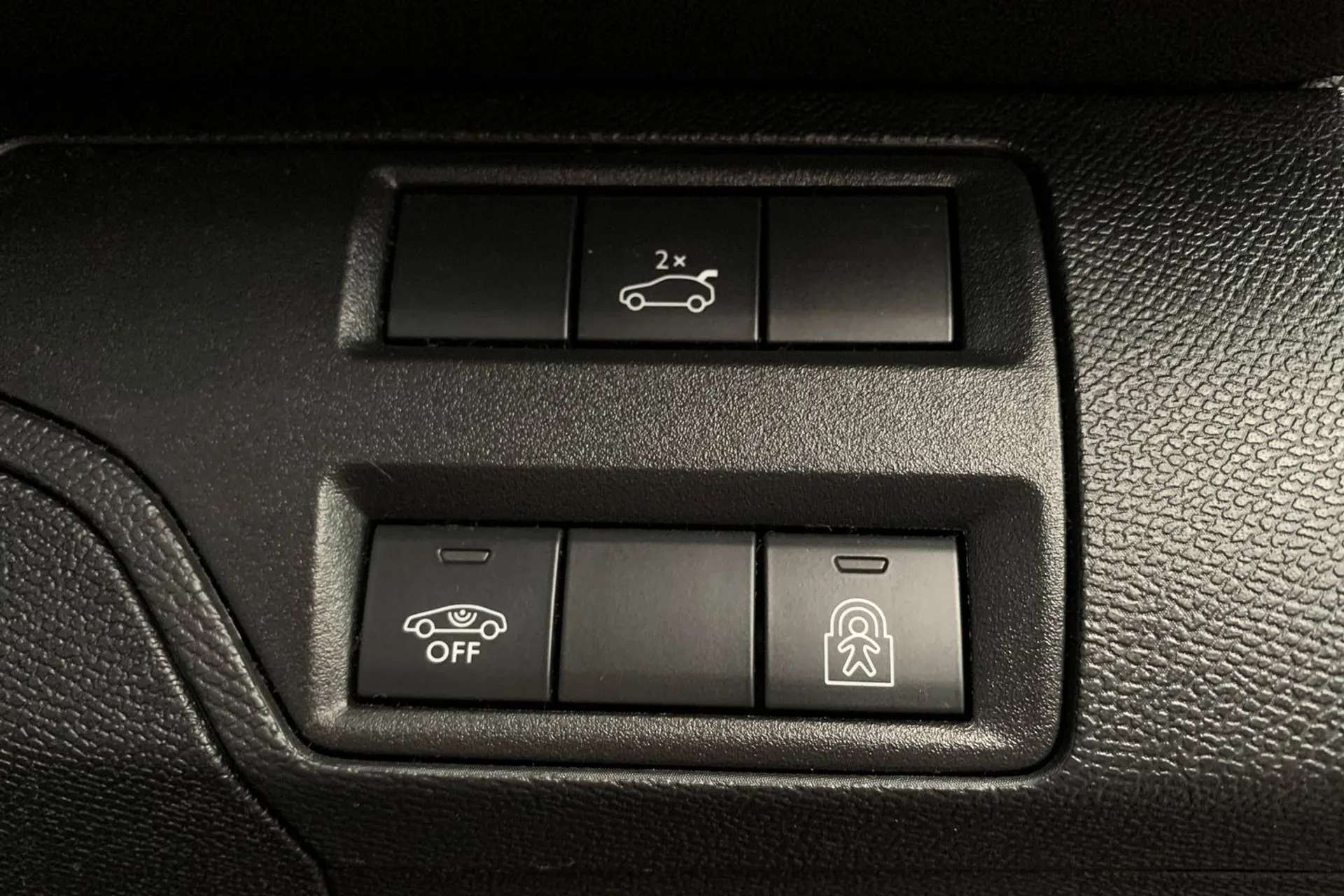 2020 PEUGEOT 3008 2020 PEUGEOT 3008