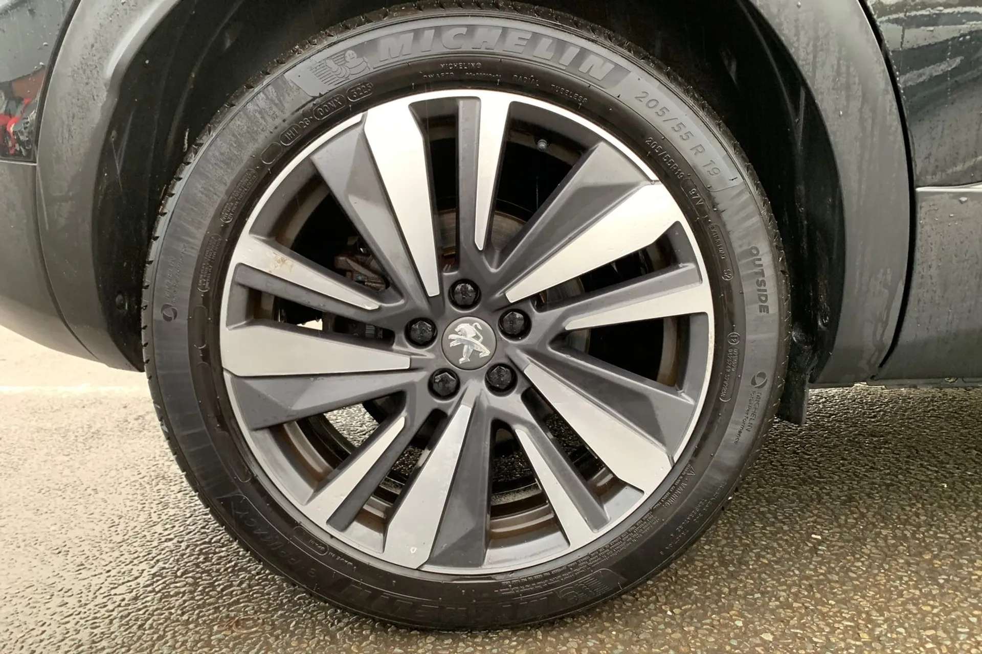 2020 PEUGEOT 3008 2020 PEUGEOT 3008