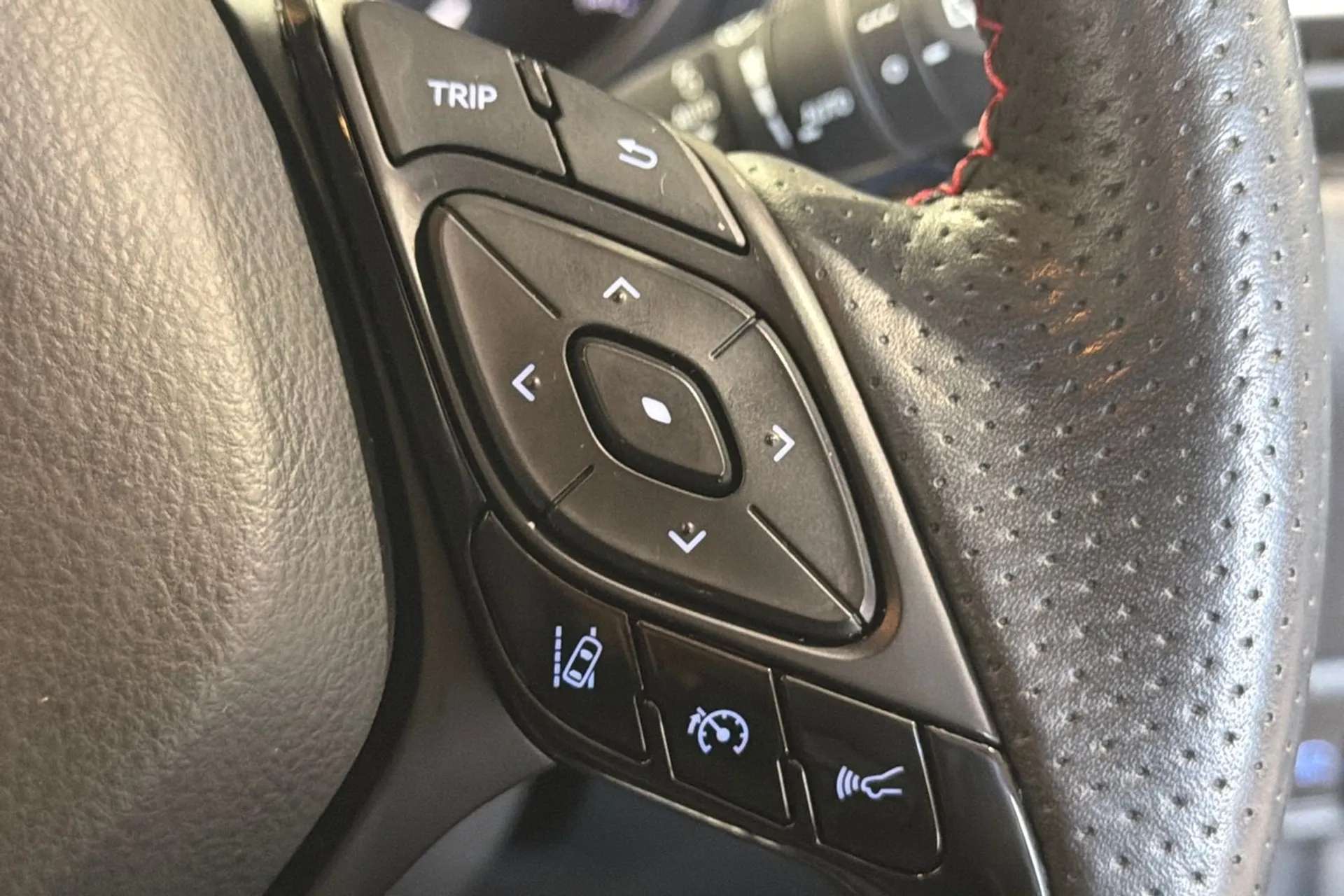 2023 TOYOTA C-HR 2023 TOYOTA C-HR