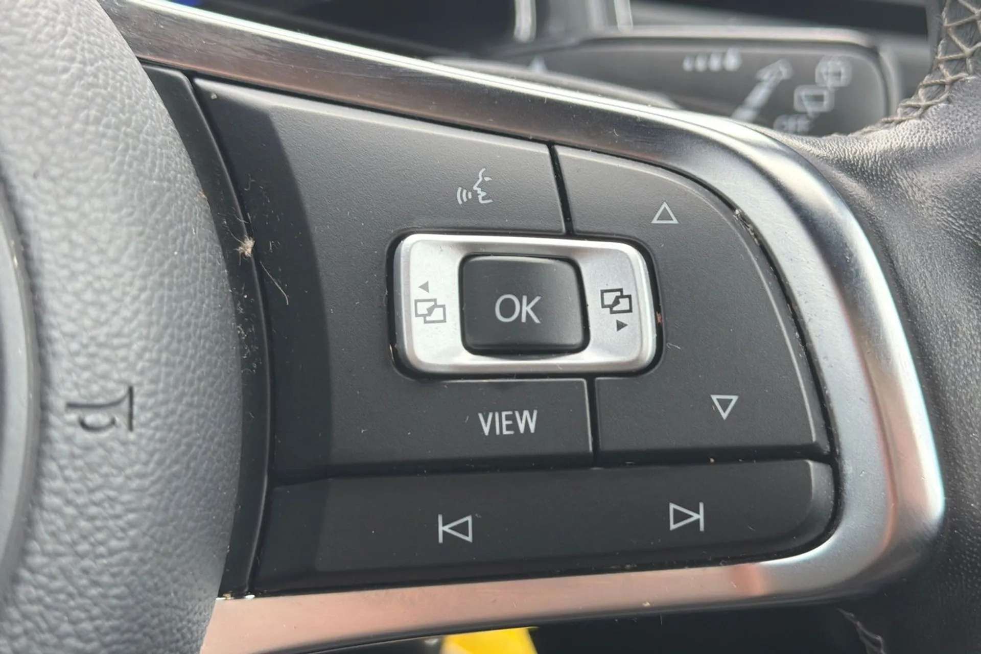 2021 VOLKSWAGEN T-ROC 2021 VOLKSWAGEN T-ROC