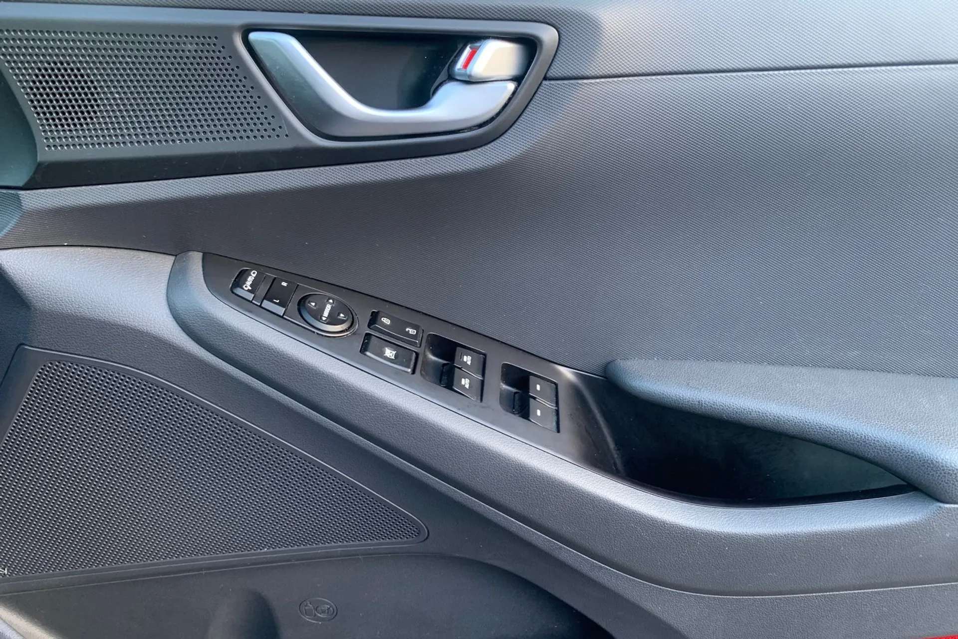 2018 HYUNDAI IONIQ 2018 HYUNDAI IONIQ