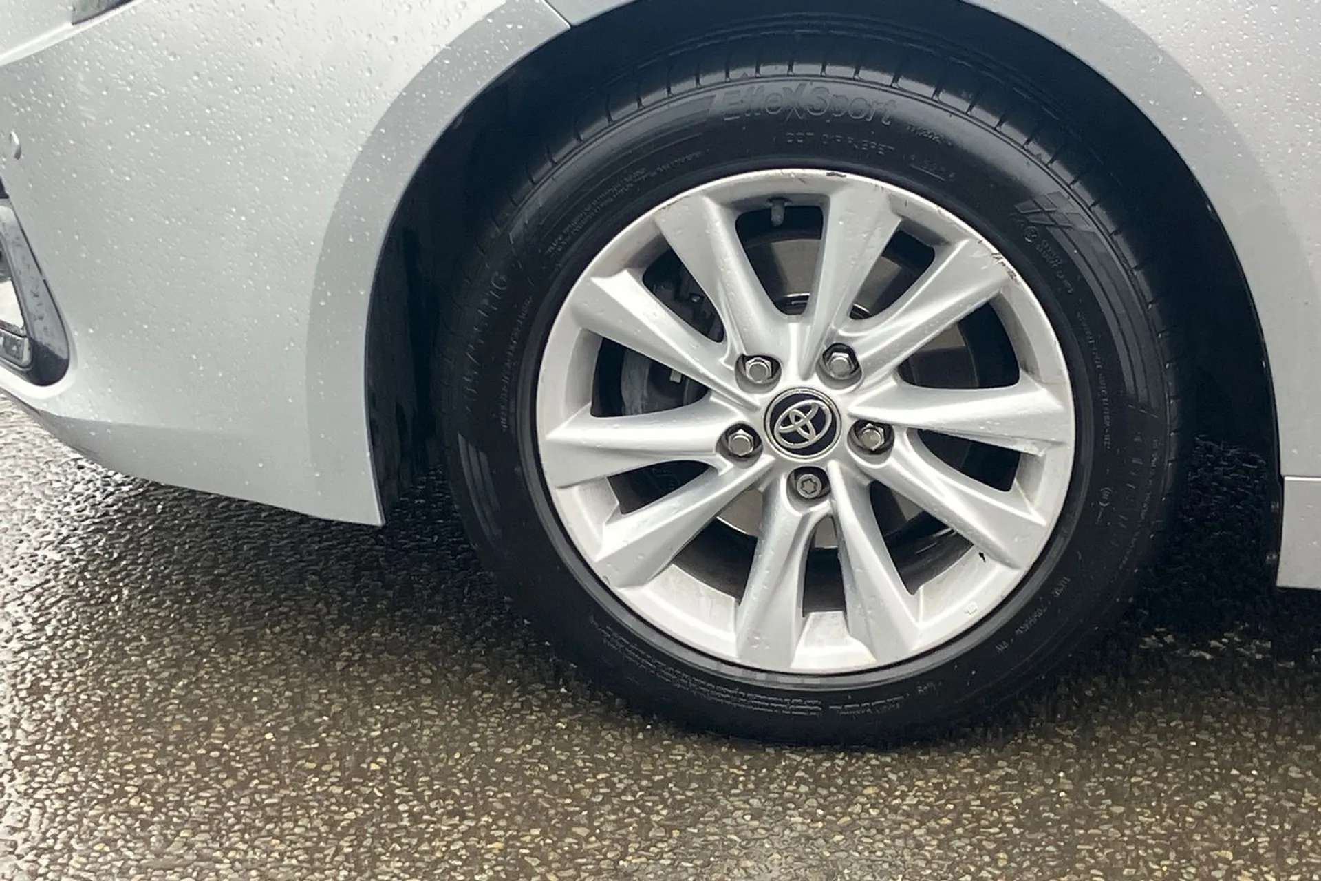 2024 TOYOTA COROLLA 2024 TOYOTA COROLLA