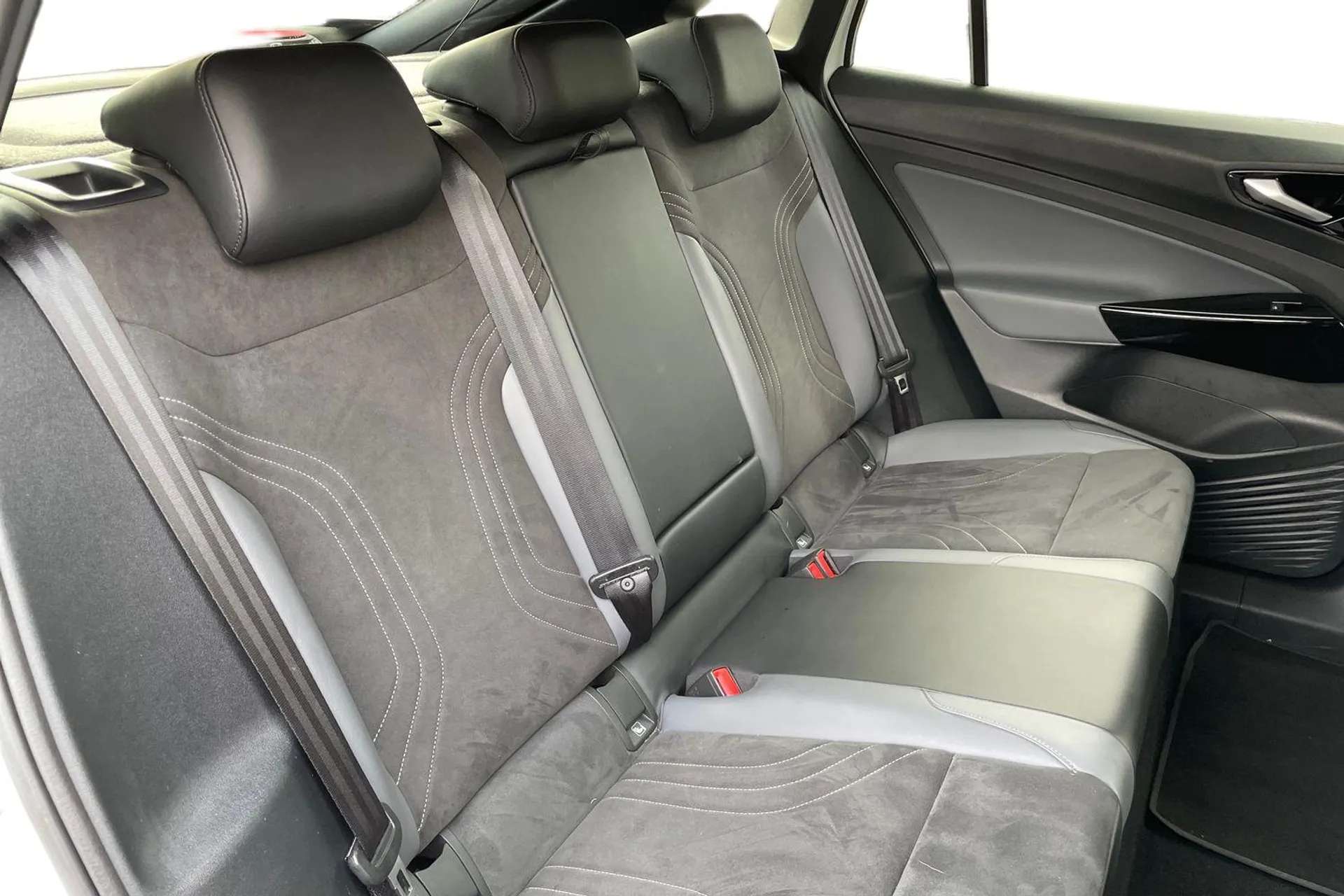 2023 VOLKSWAGEN ID.5 2023 VOLKSWAGEN ID.5