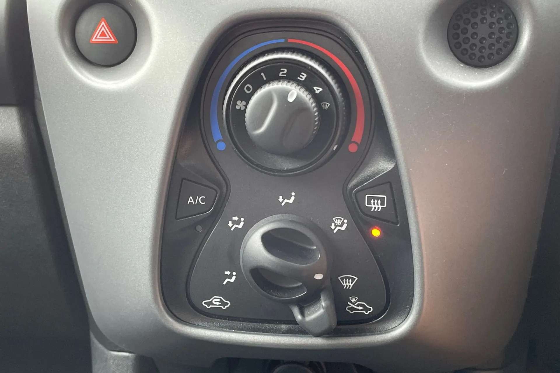 2020 TOYOTA AYGO 2020 TOYOTA AYGO