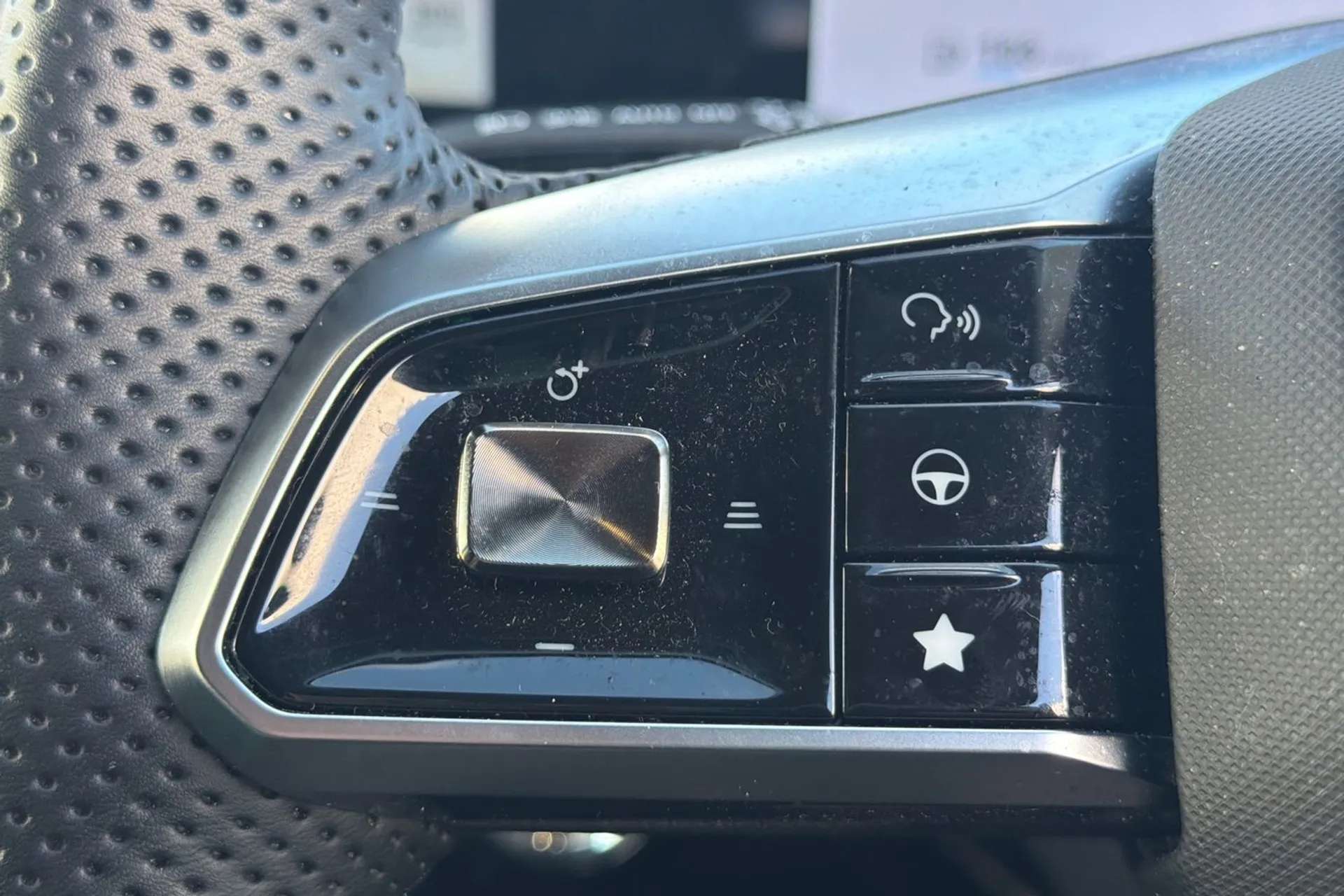 2025 MG MOTOR UK HS 2025 MG MOTOR UK HS