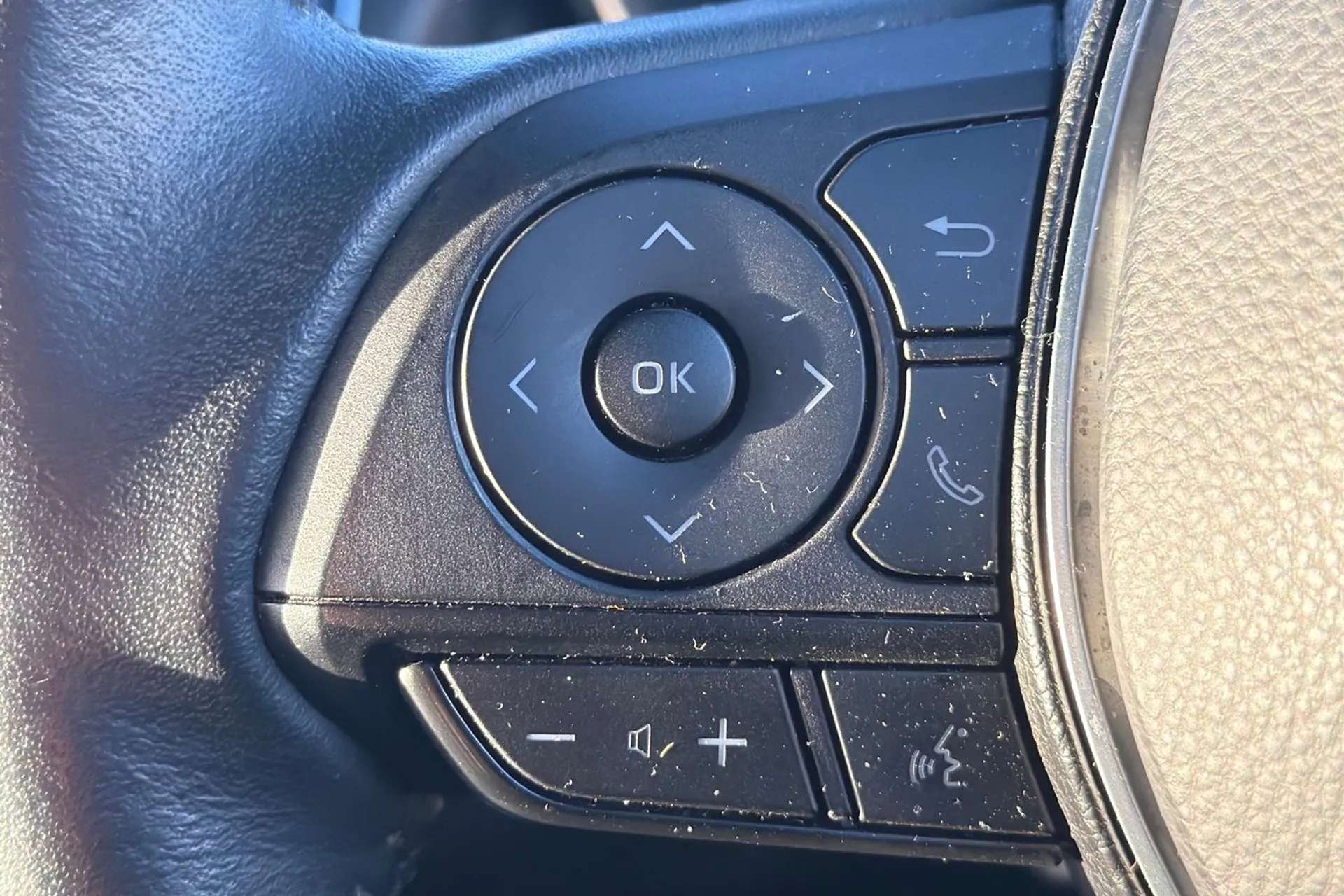 2023 TOYOTA COROLLA 2023 TOYOTA COROLLA