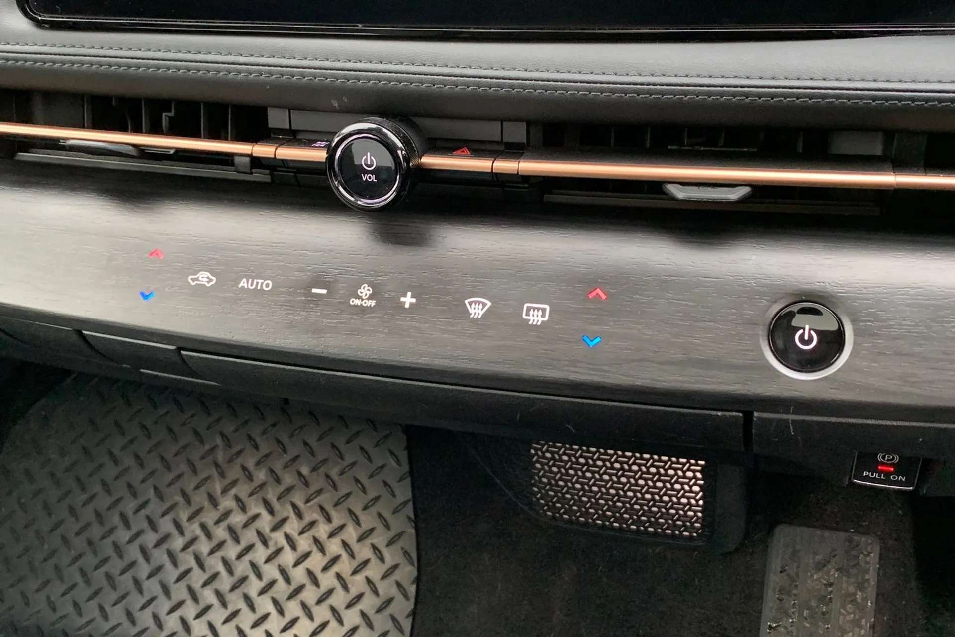 2025 NISSAN ARIYA 2025 NISSAN ARIYA
