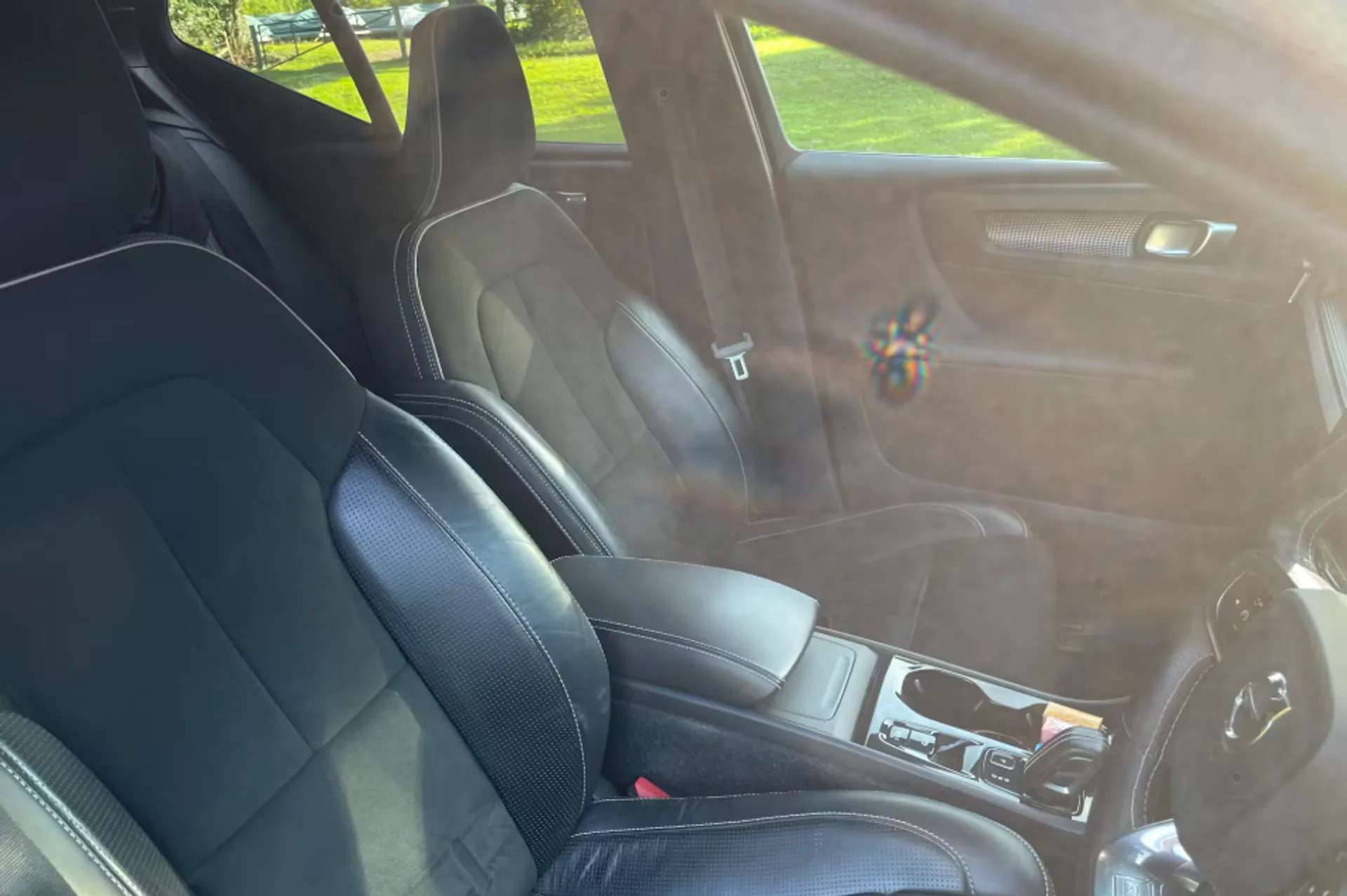 2020 VOLVO XC40 2020 VOLVO XC40