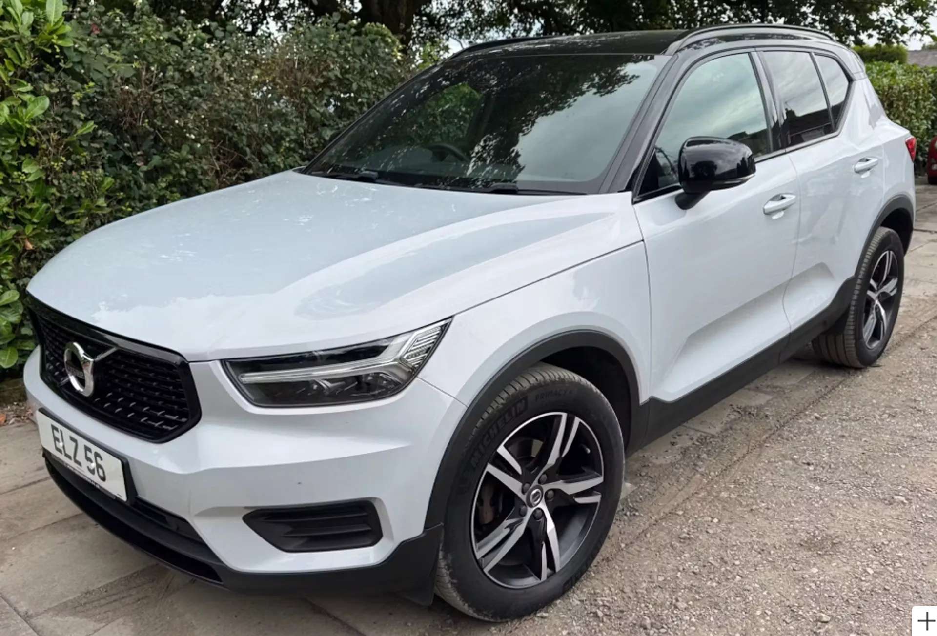 2022 VOLVO XC40 2022 VOLVO XC40